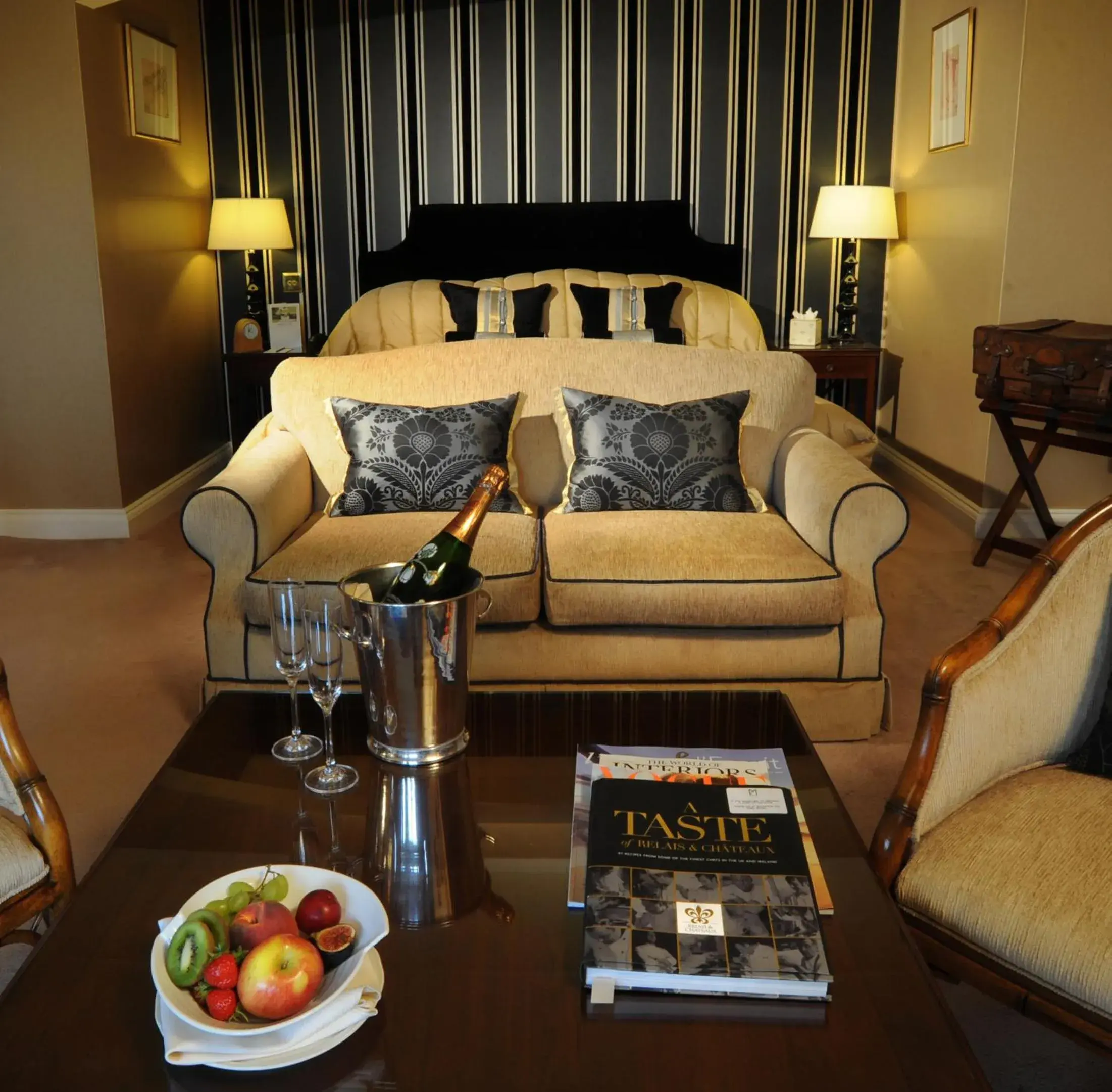 Bedroom, Bed in Mallory Court Country House Hotel & Spa