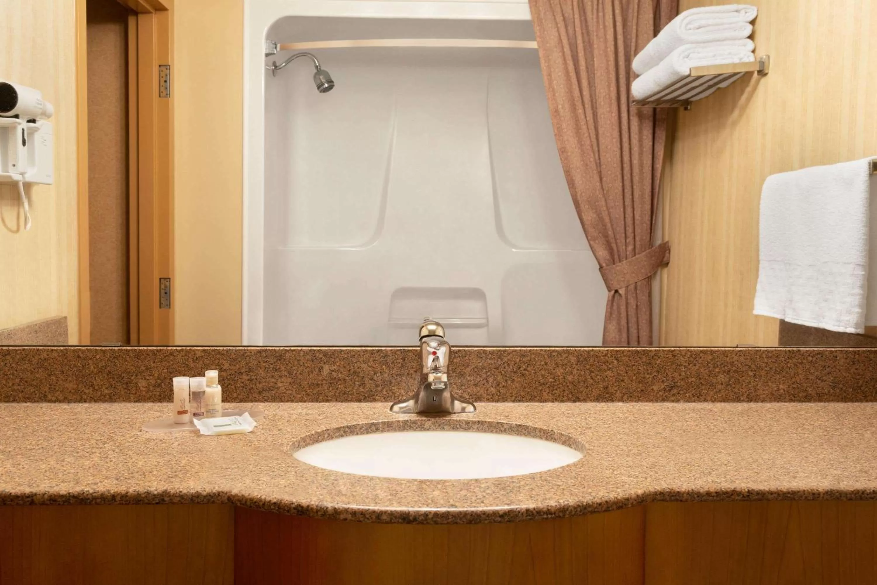 Bathroom in Days Inn by Wyndham Swift Current