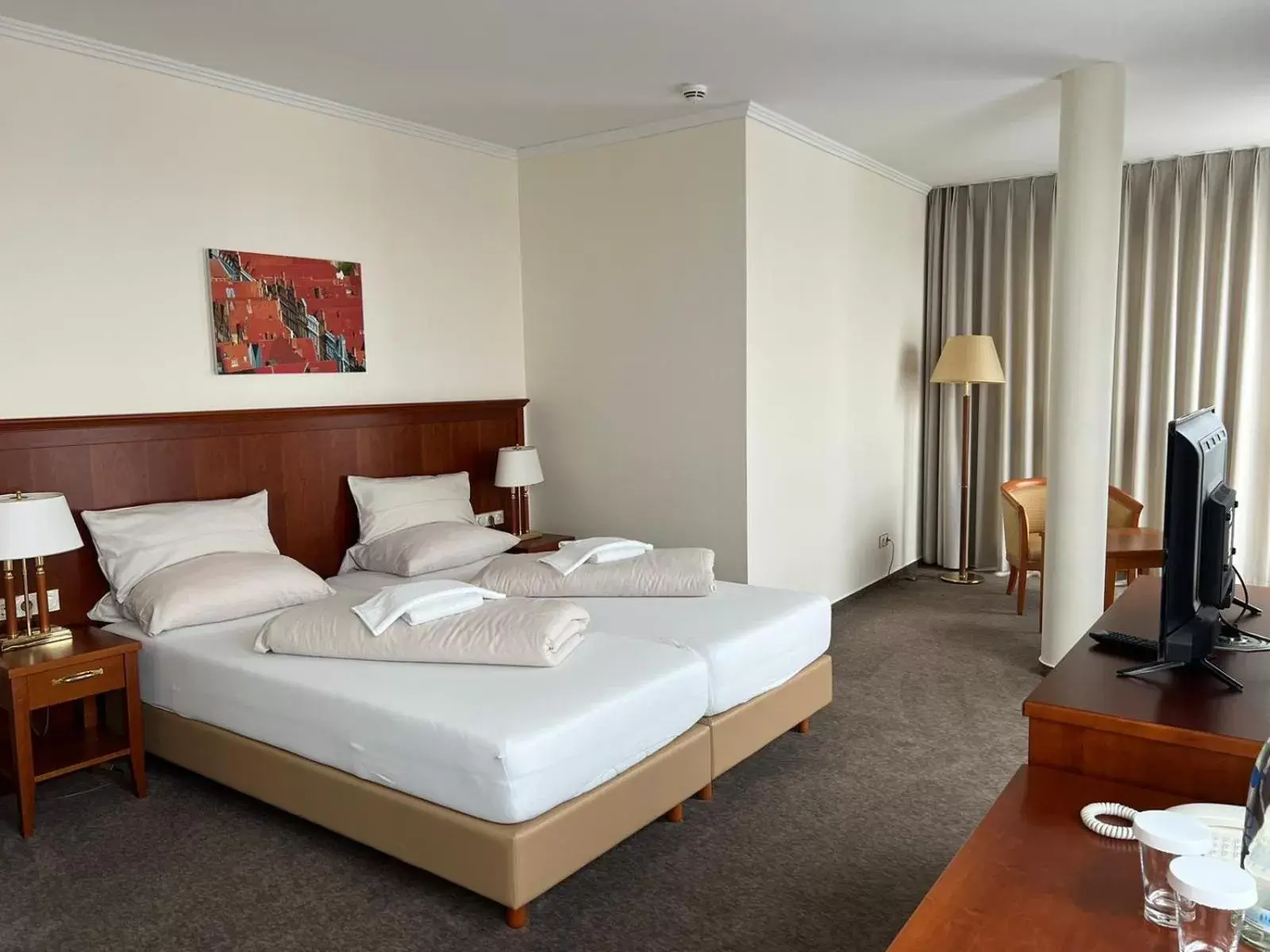Deluxe Double Room - single occupancy in Hotel Hanseatischer Hof Deluxe Double Room - single occupancy in Hotel Hanseatischer Hof