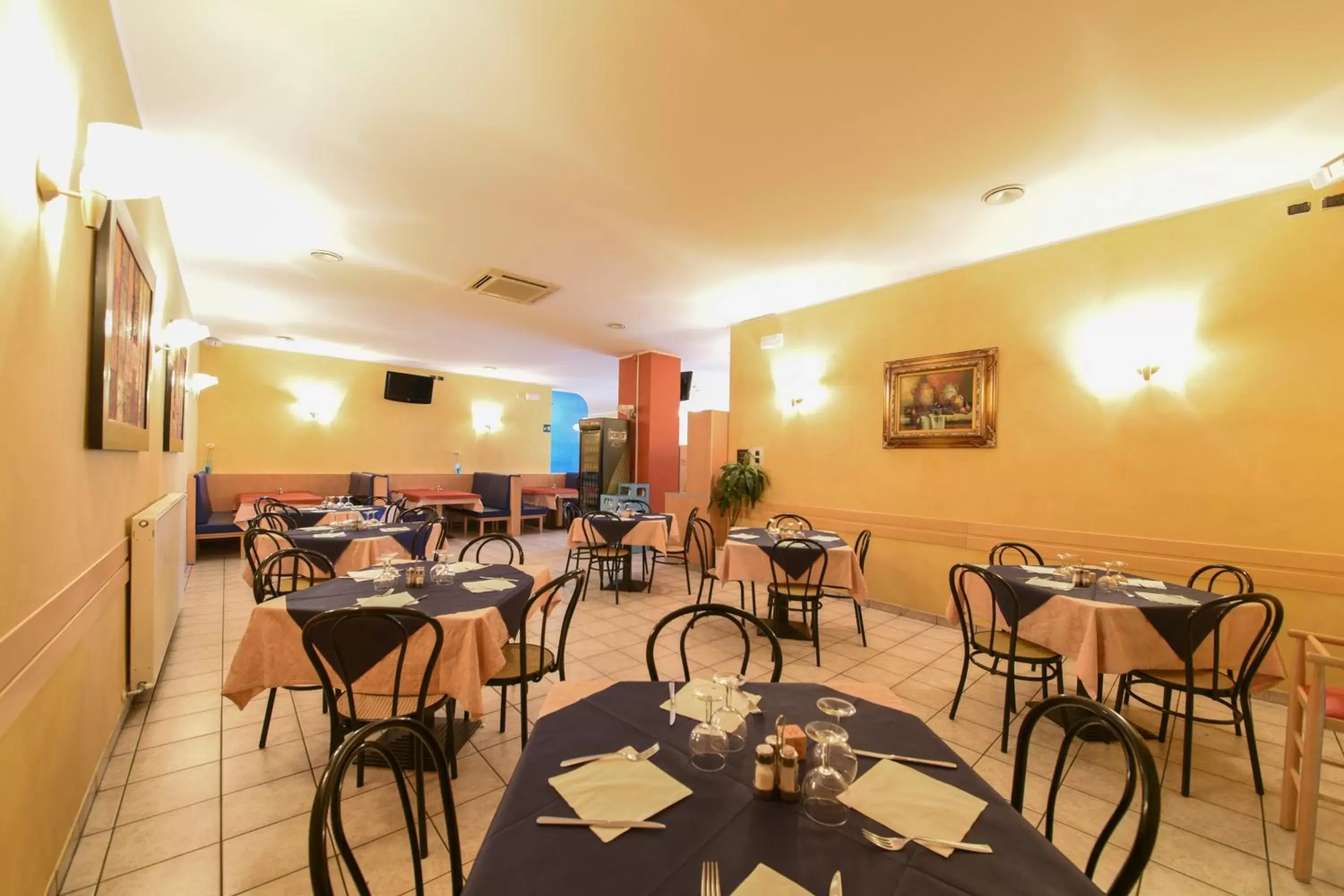 Restaurant/Places to Eat in Hotel Fiera