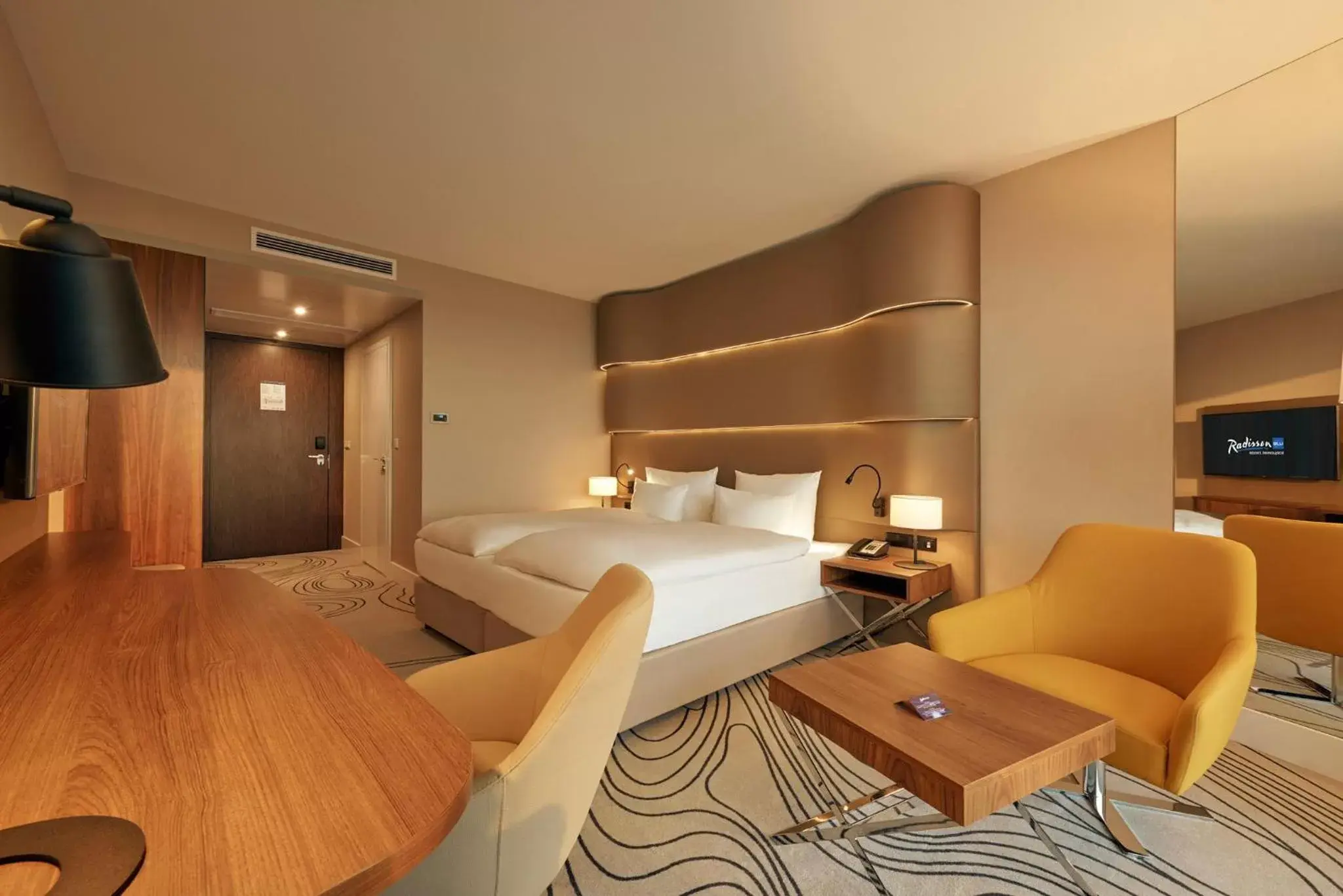 Bed, Seating Area in Radisson Blu Resort Swinoujscie