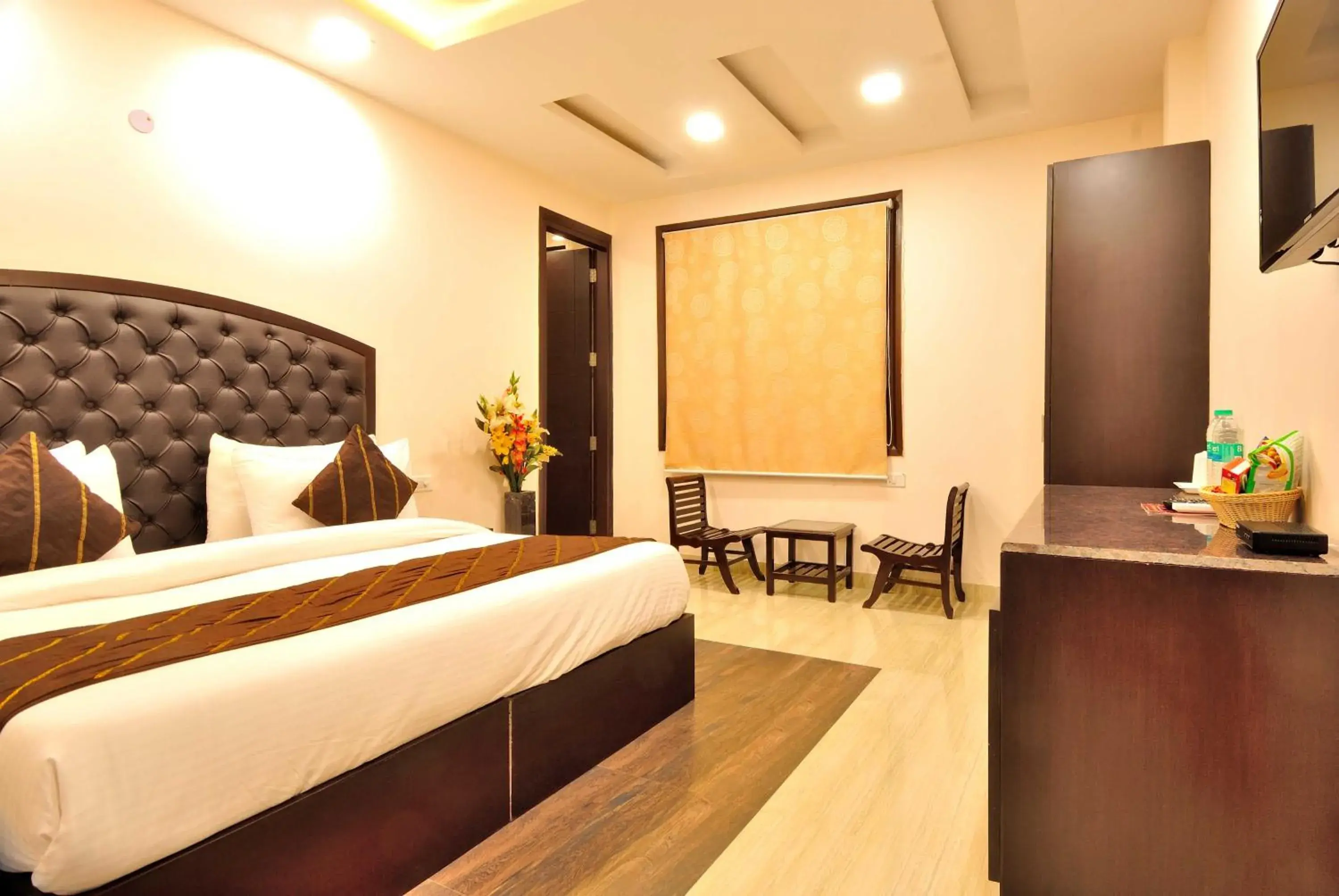 Bedroom in Hotel Kings Inn, Karol Bagh, New Delhi