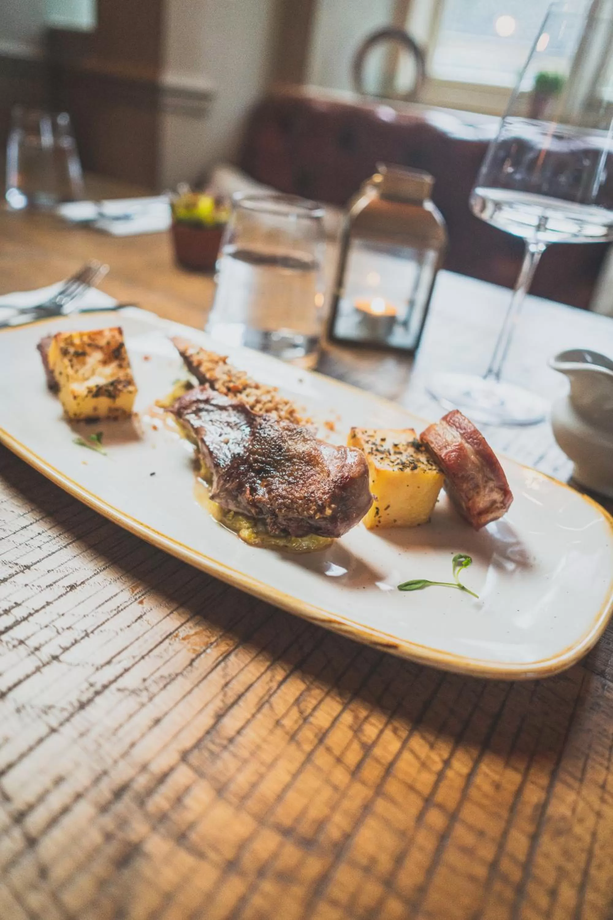 Food and drinks in Eliot Arms