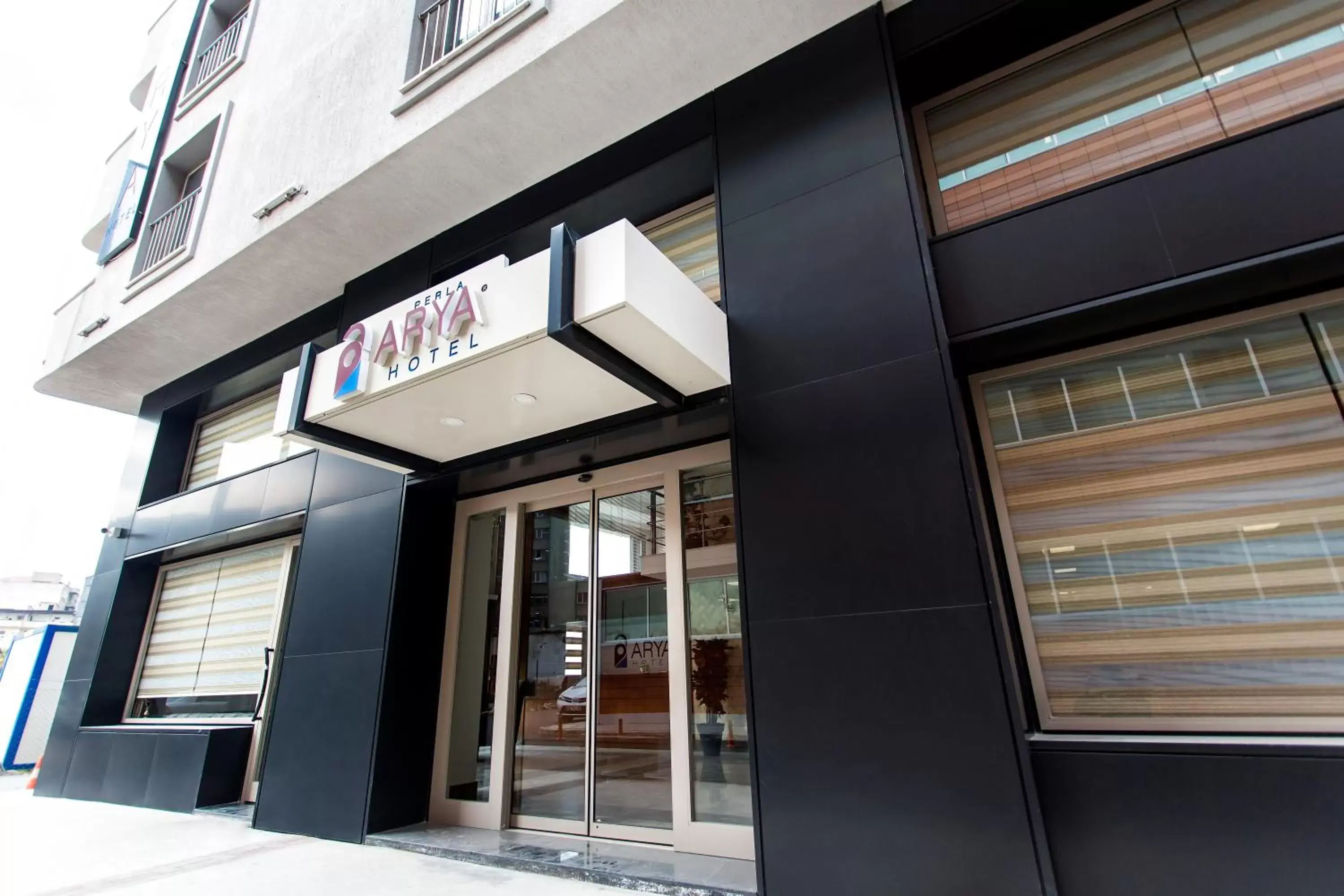 Facade/entrance in Perla Arya Hotel Facade/entrance in Perla Arya Hotel