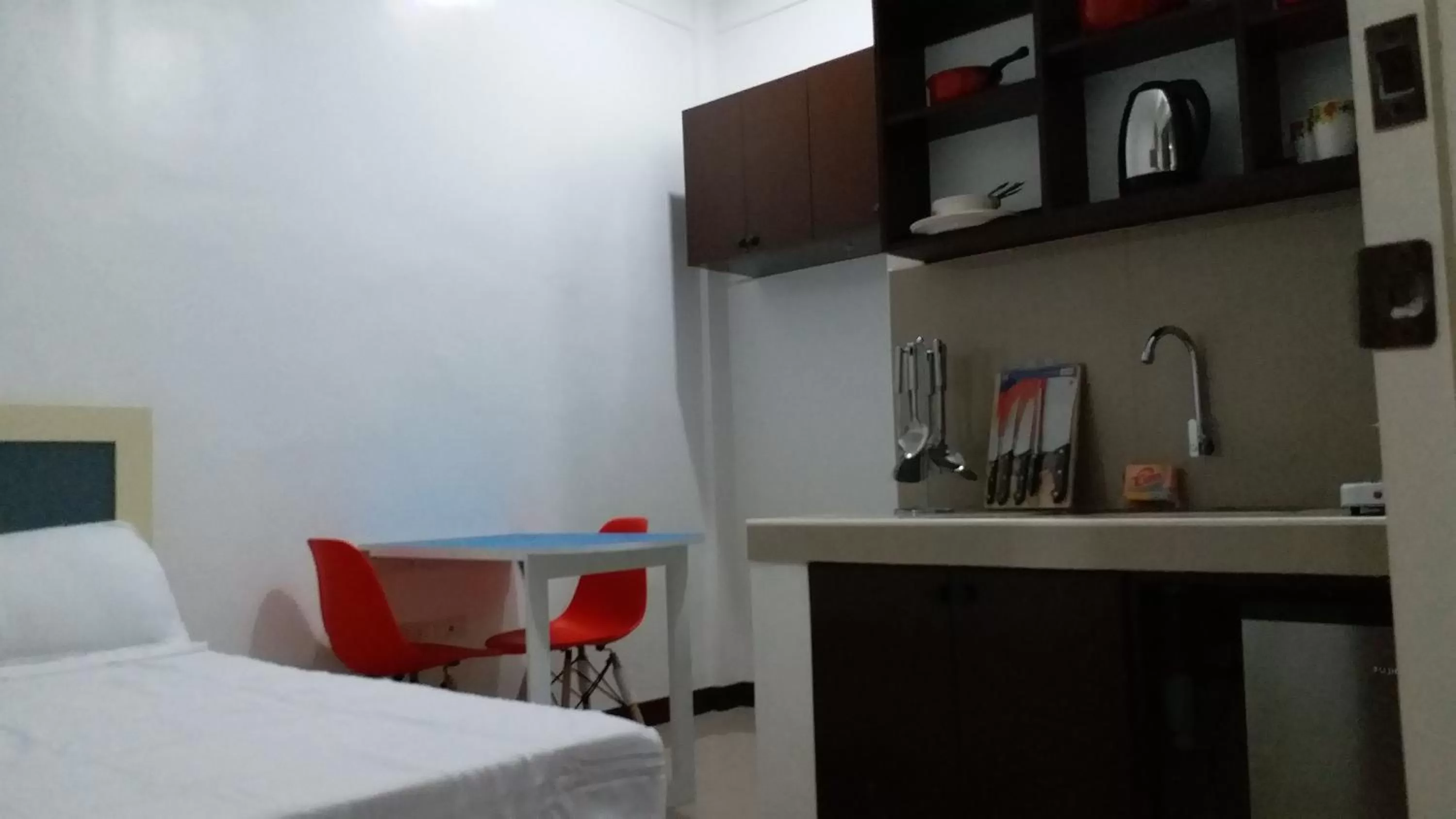 Bed in Clark-Pad Inn, Angeles City