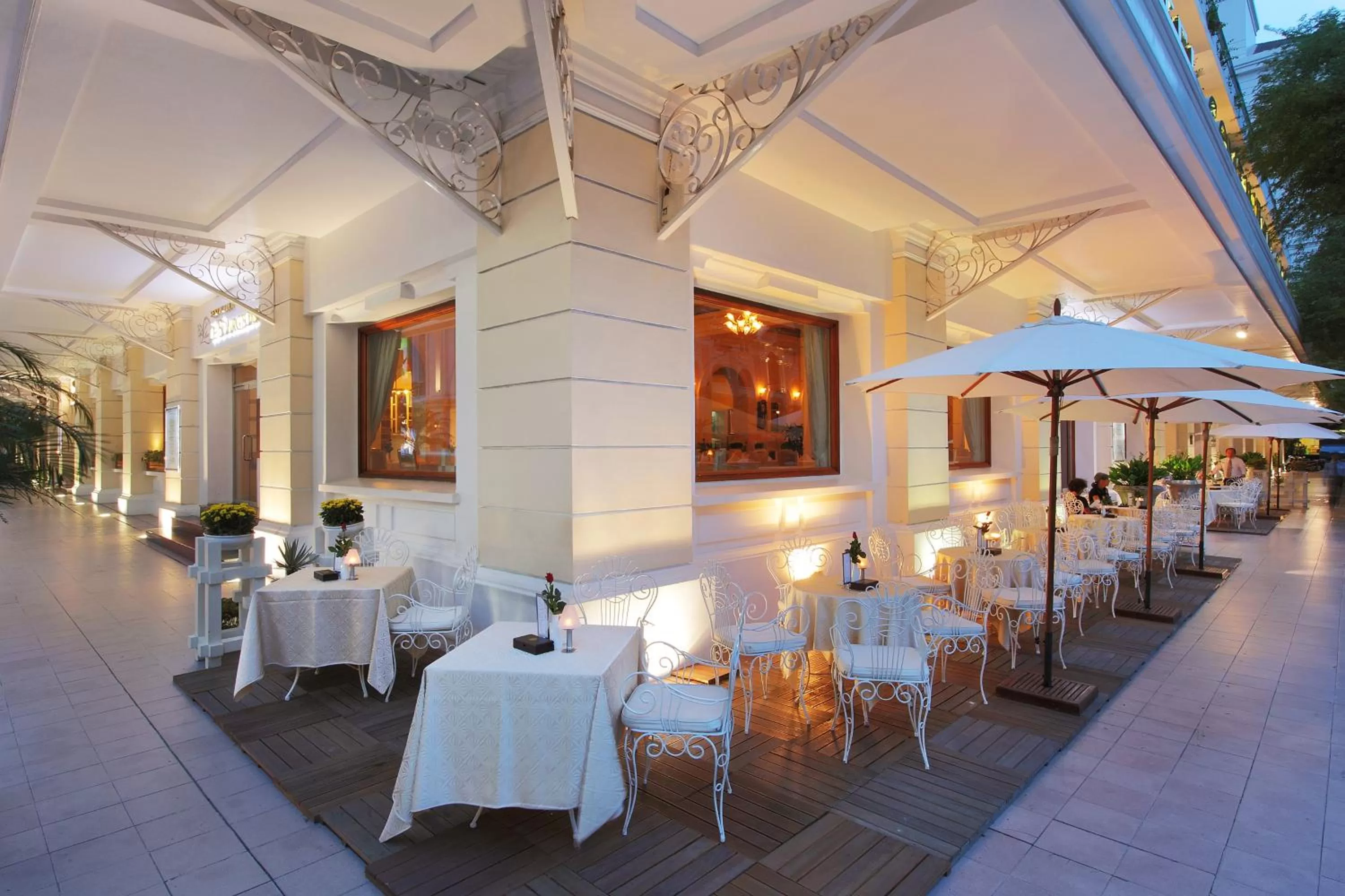 Restaurant/places to eat in Hotel Continental Saigon