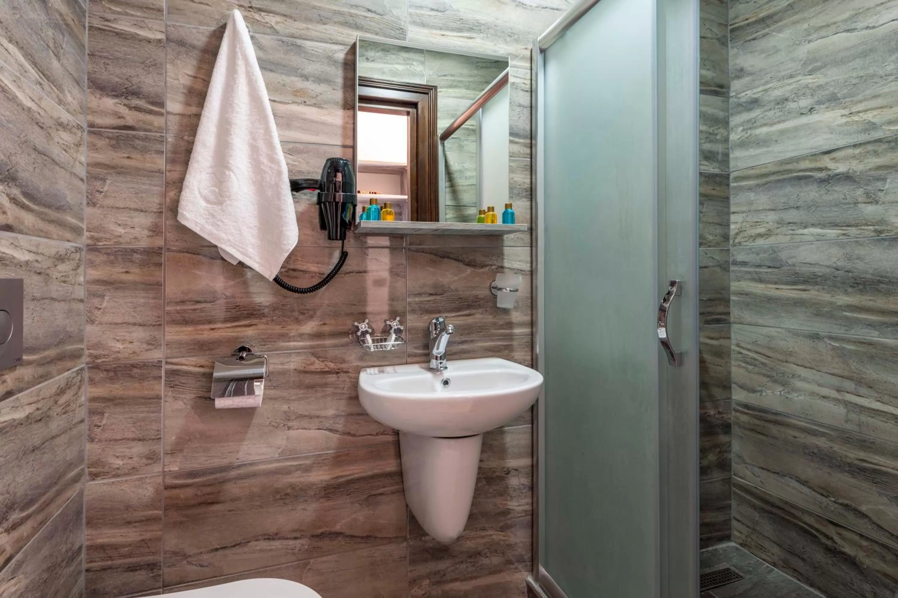 Shower in Element Garden