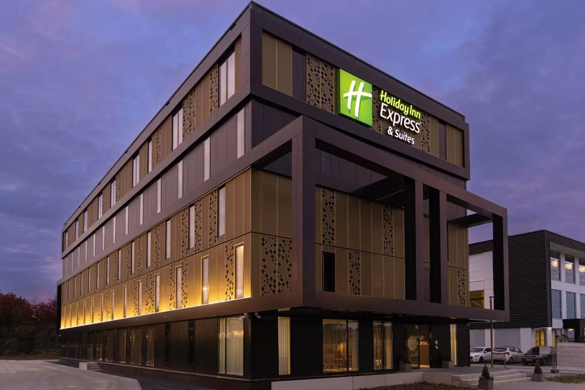 Property Building in Holiday Inn Express & Suites - Deventer, an IHG Hotel