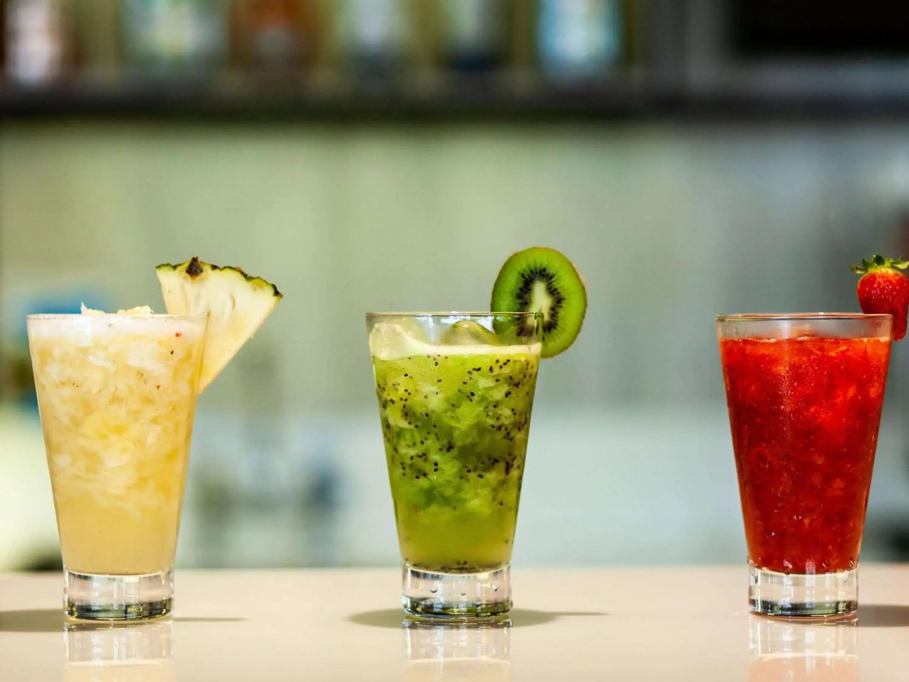 Lounge or bar, Drinks in Novotel Porto Alegre Airport