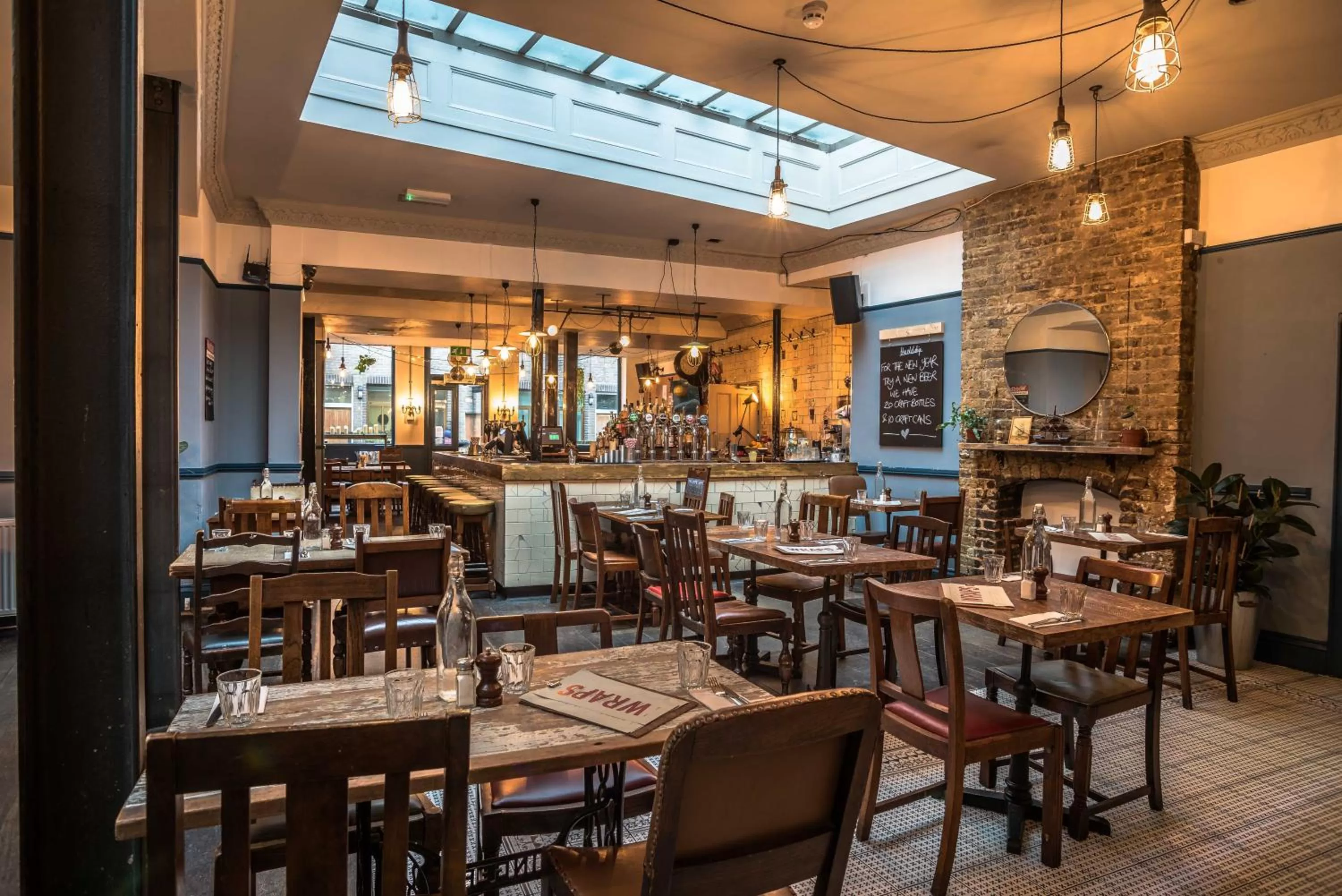 Restaurant/Places to Eat in Old Ship Inn Hackney