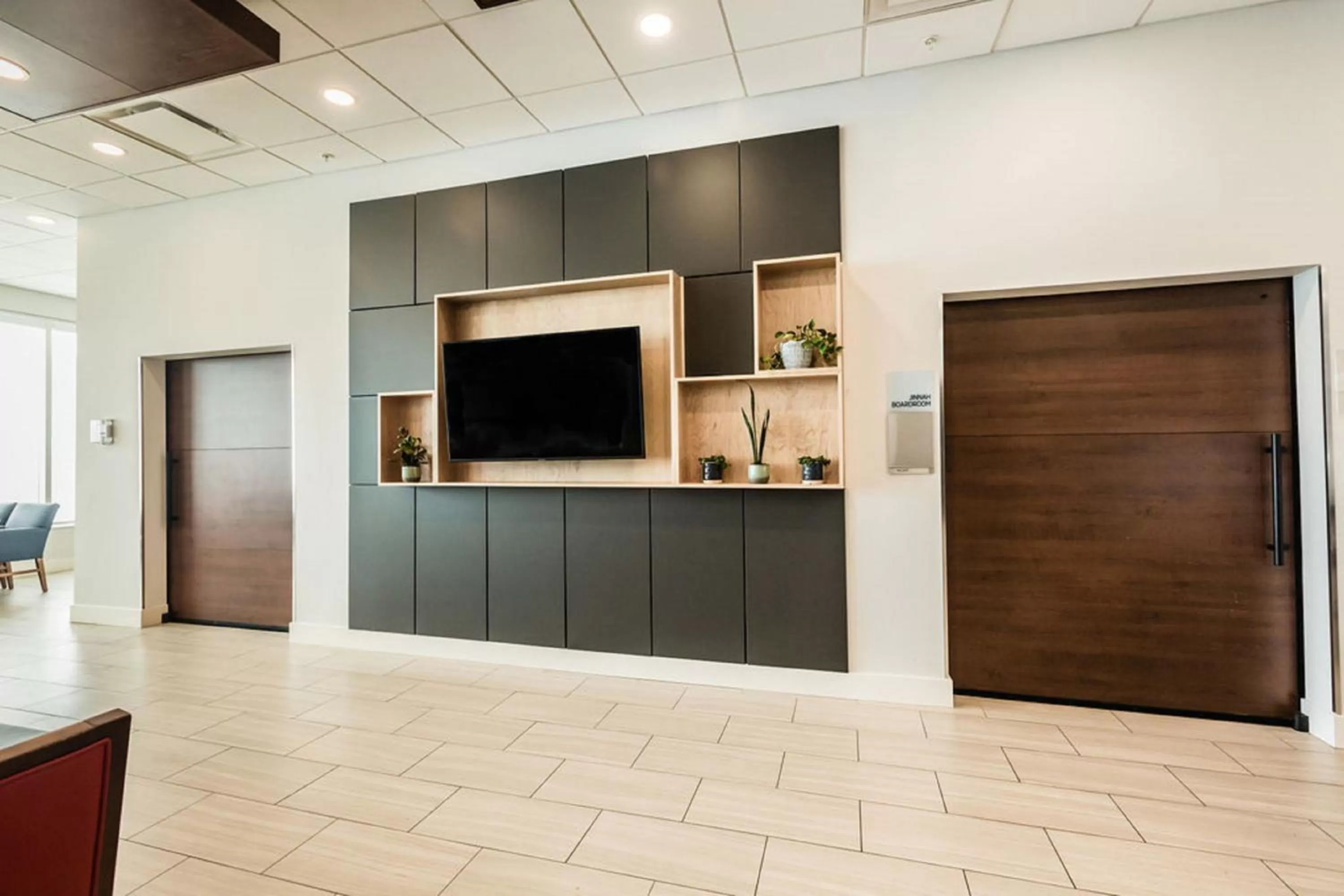 Breakfast in Holiday Inn Express & Suites Edmonton N - St Albert by IHG