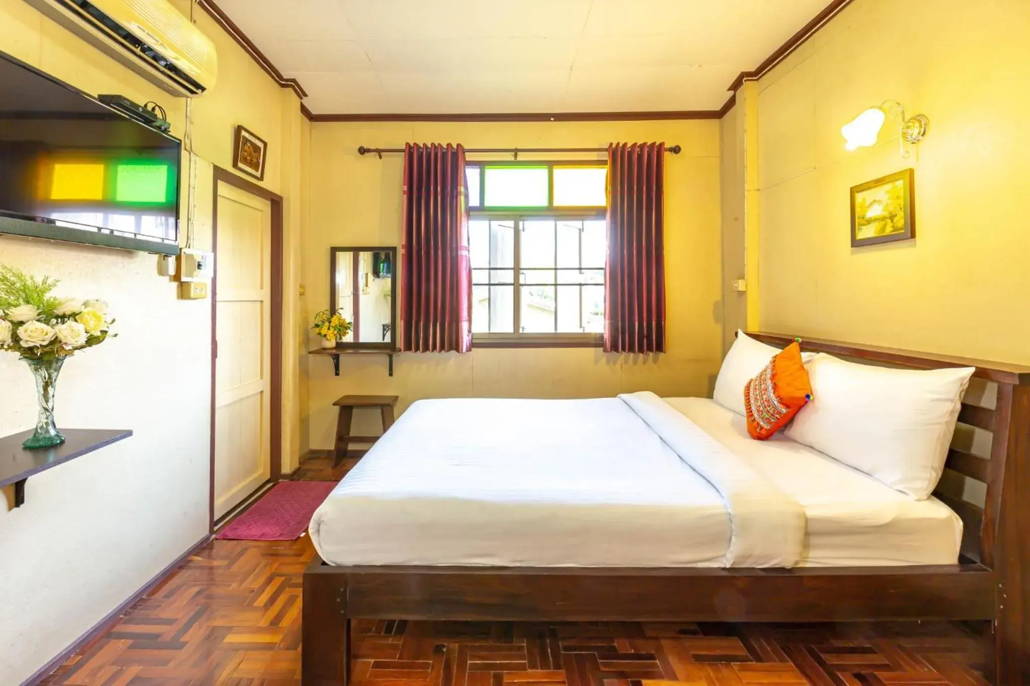 Cottage (6 Adults) in Baan Maihorm Guesthouse