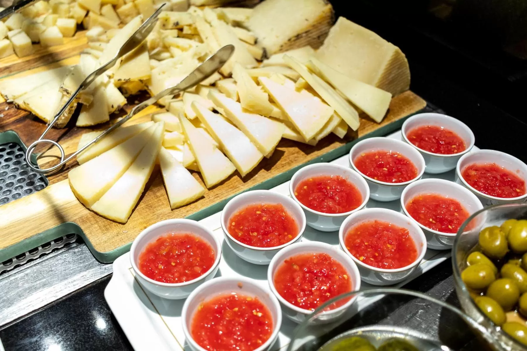Continental breakfast in Parador de El Saler