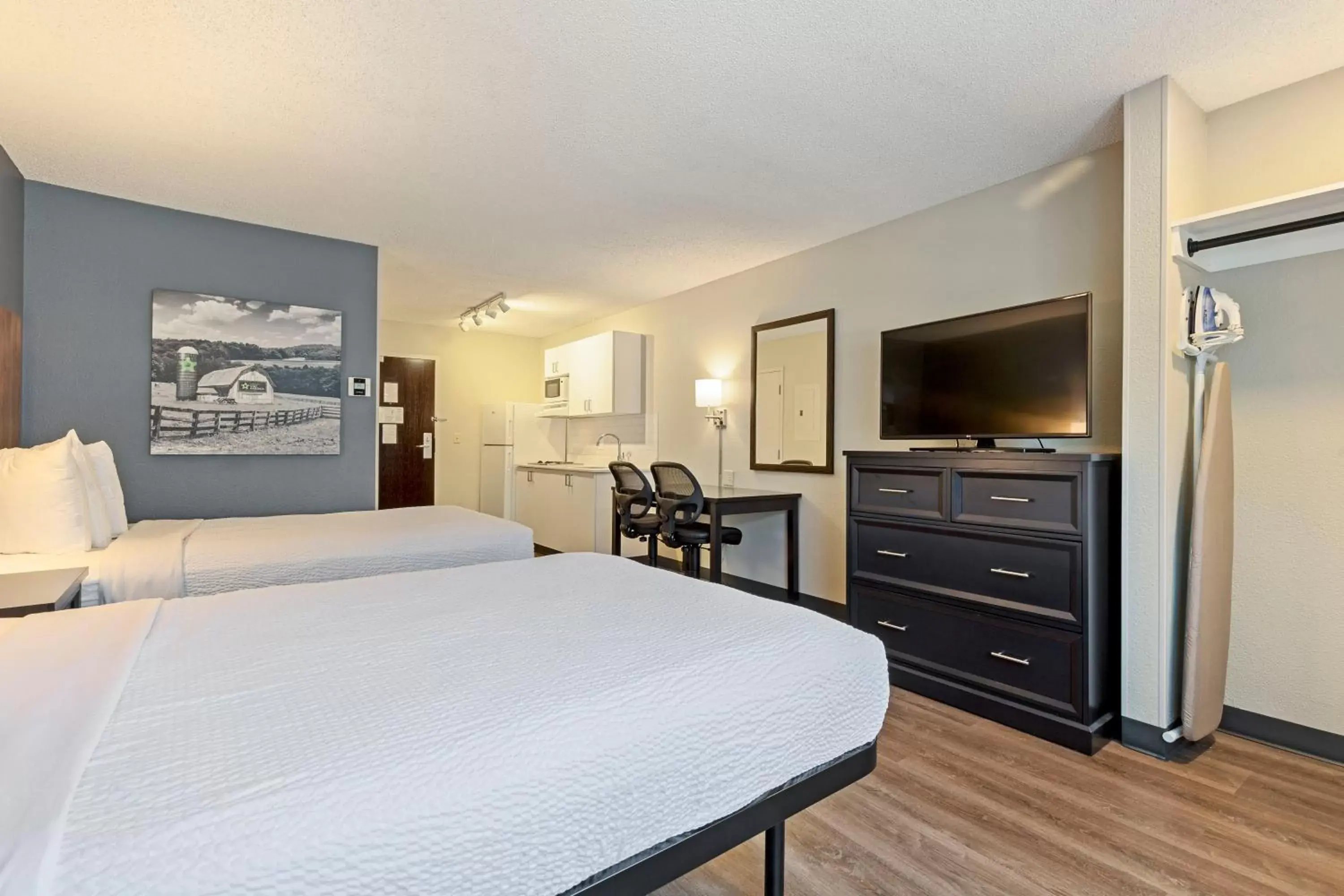 Bed in Extended Stay America Suites - San Ramon - Bishop Ranch - East