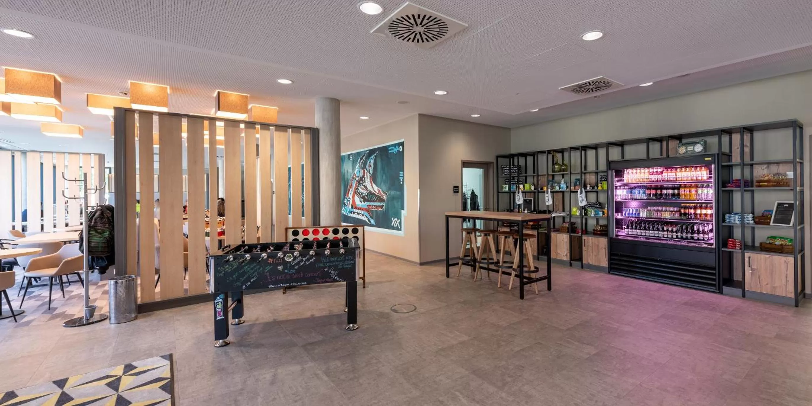 Lobby or reception in Holiday Inn - the niu, Timber Esslingen by IHG