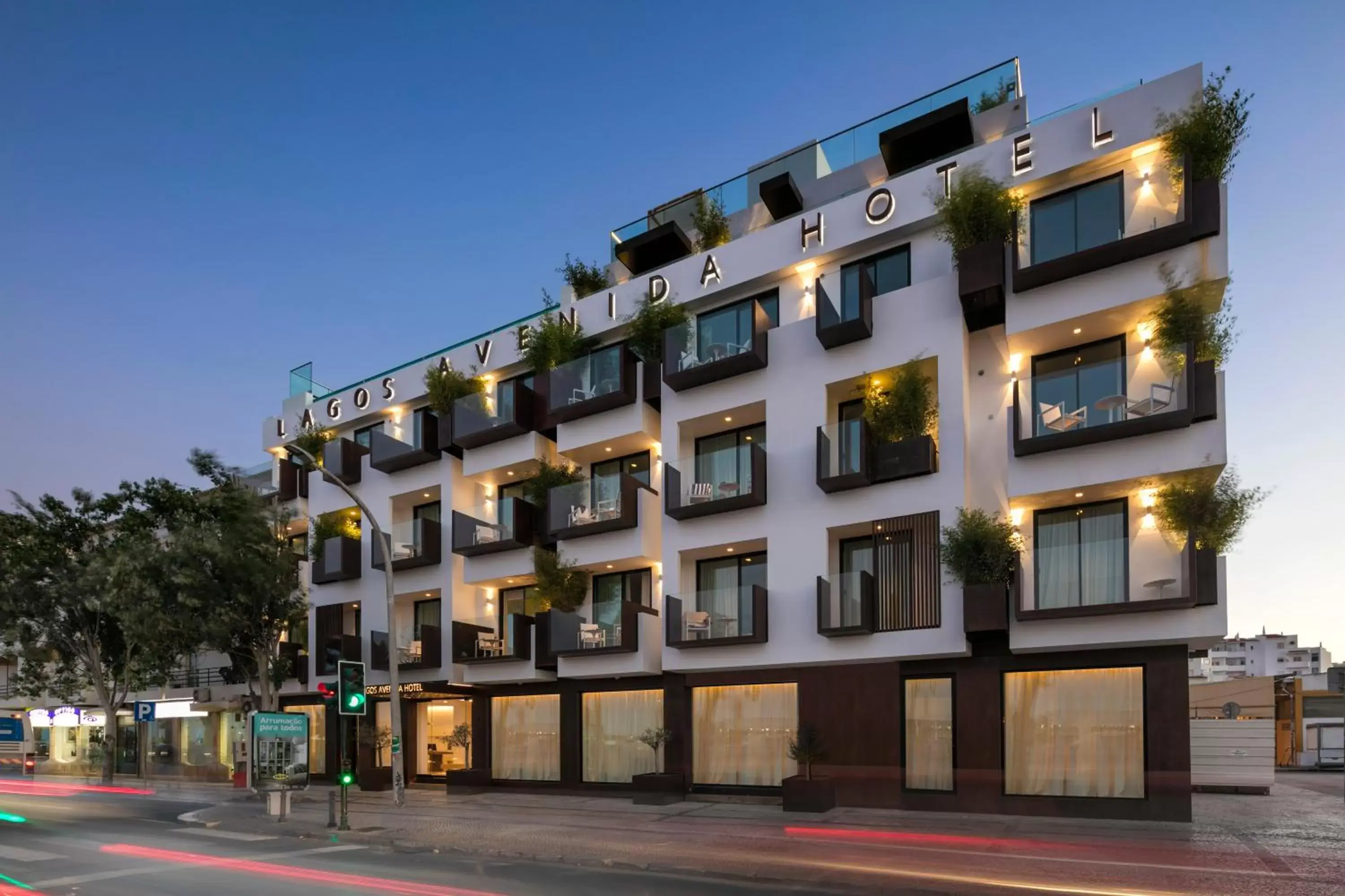 Facade/entrance in Lagos Avenida Hotel Facade/entrance in Lagos Avenida Hotel