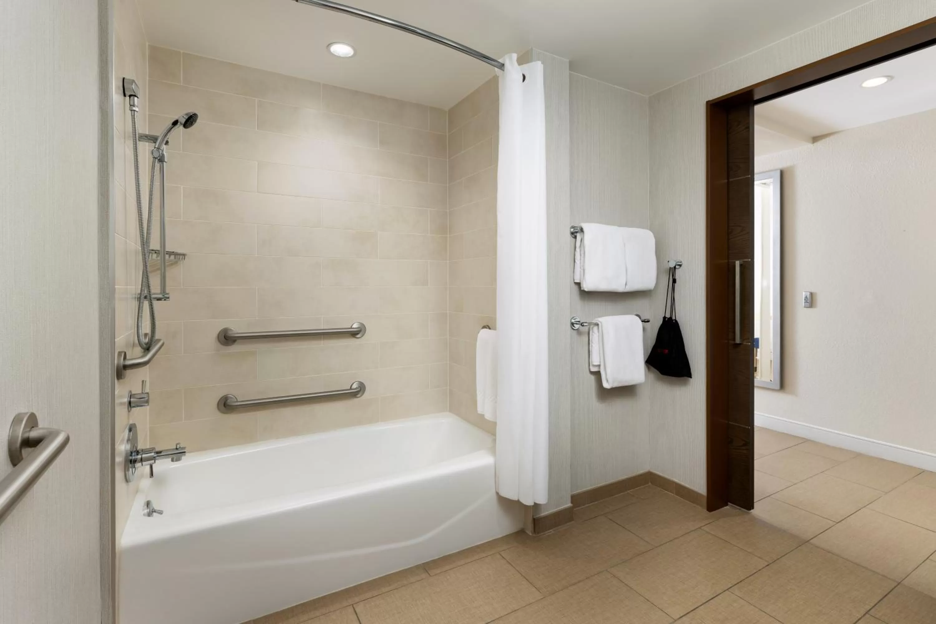 Shower in The Anza-a Calabasas Hotel