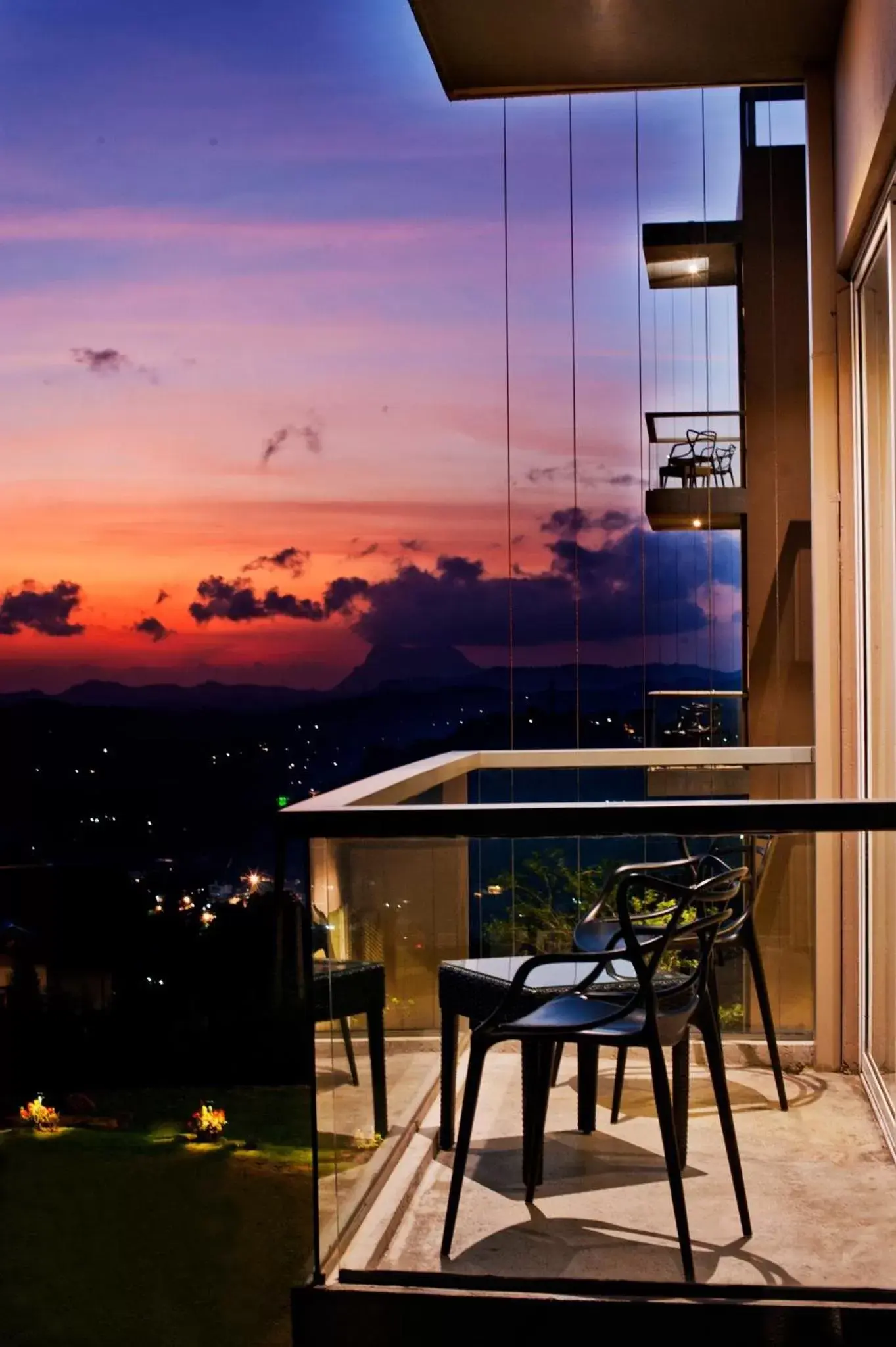 Balcony/Terrace in Skyloft Kandy by Aaradhya