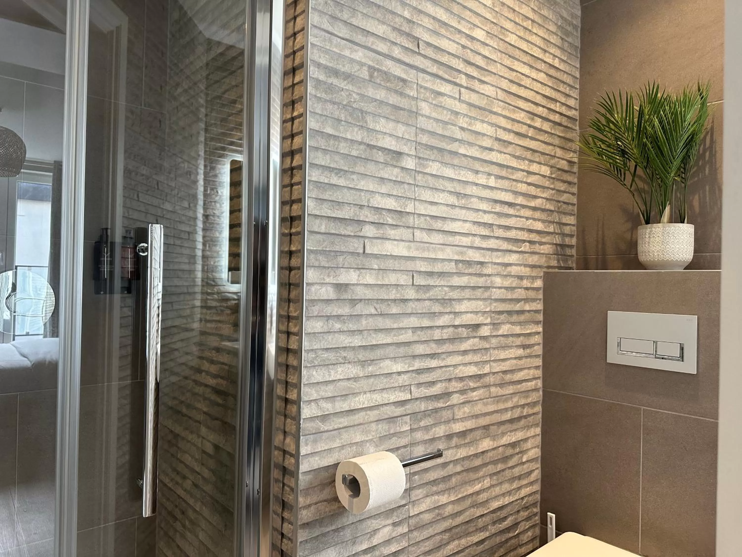 Bathroom in Central Studios