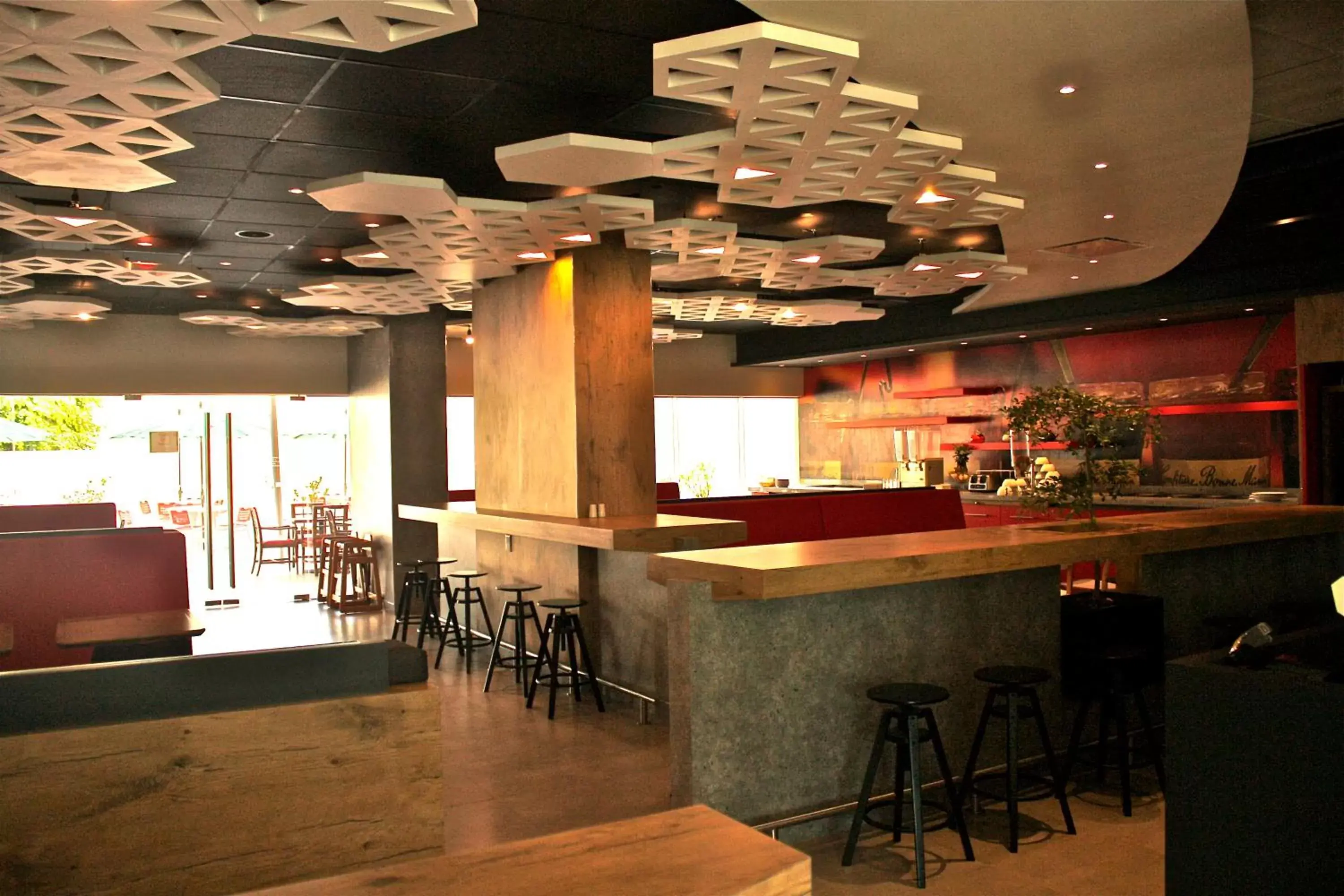 Lobby or reception, Lounge/Bar in Ibis Guadalajara Expo