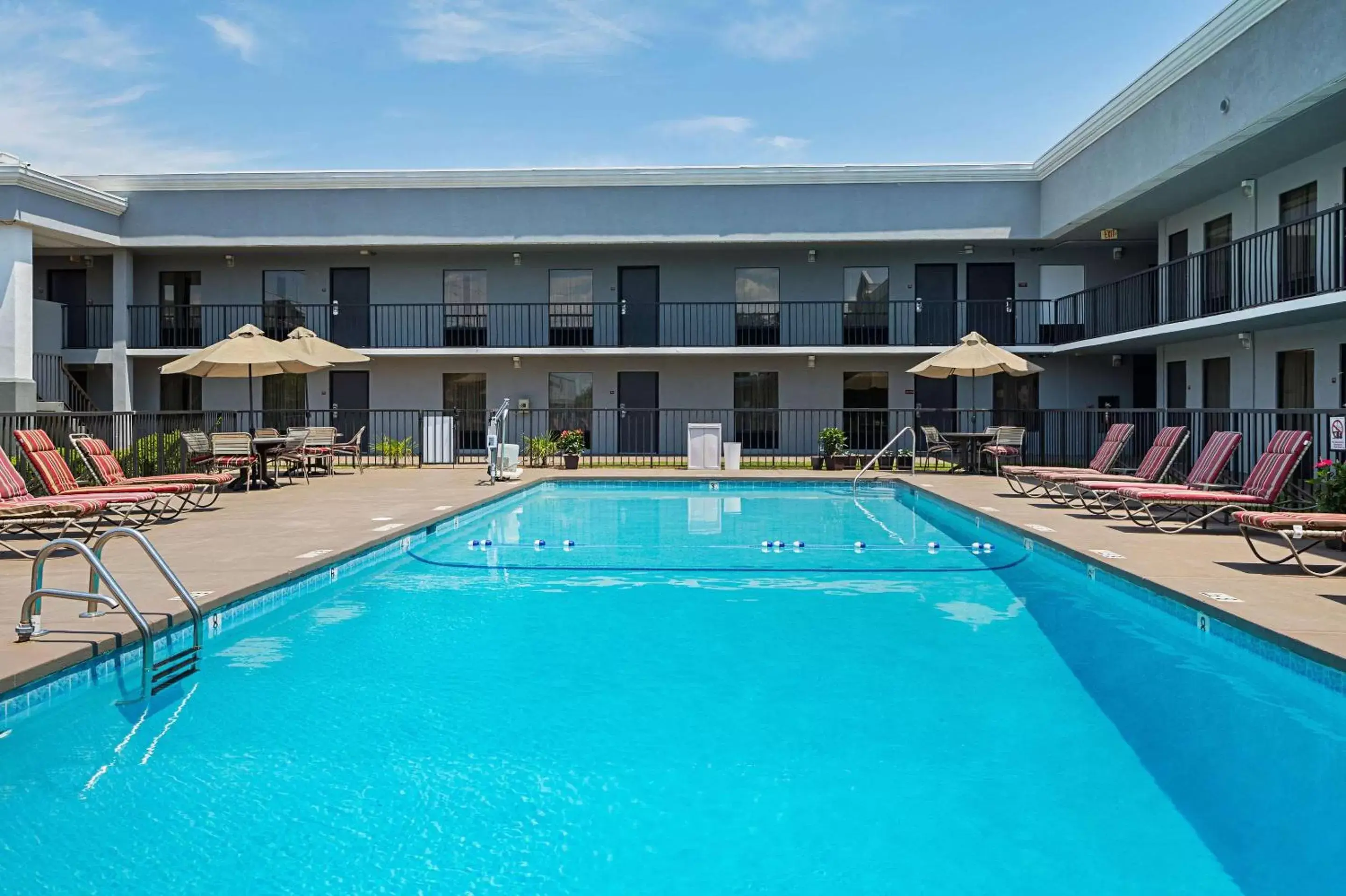 On site, Swimming Pool in Quality Inn & Suites Greenville - Haywood Mall