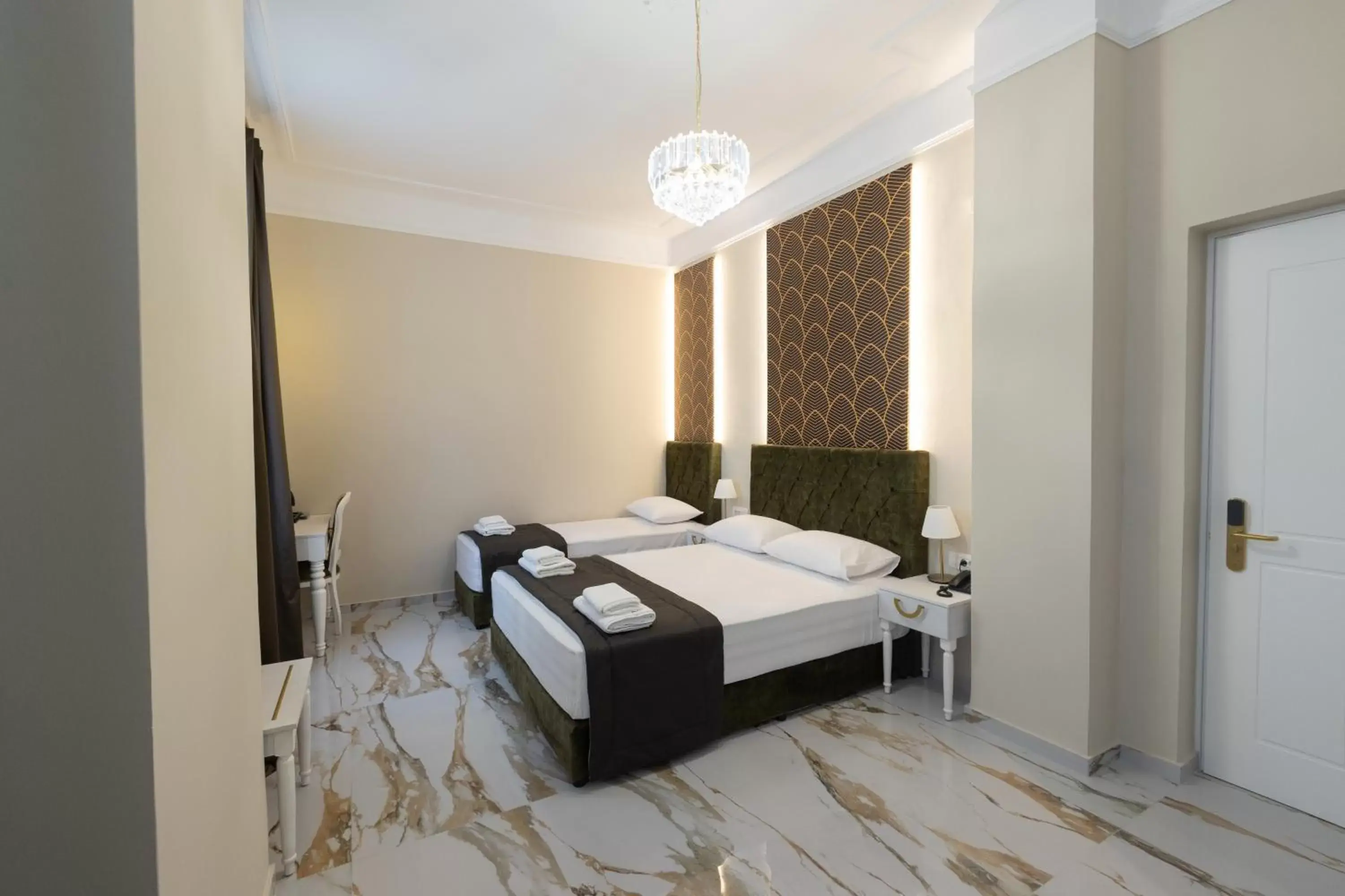 Bedroom, Bed in Modern Revival Luxury Hotel