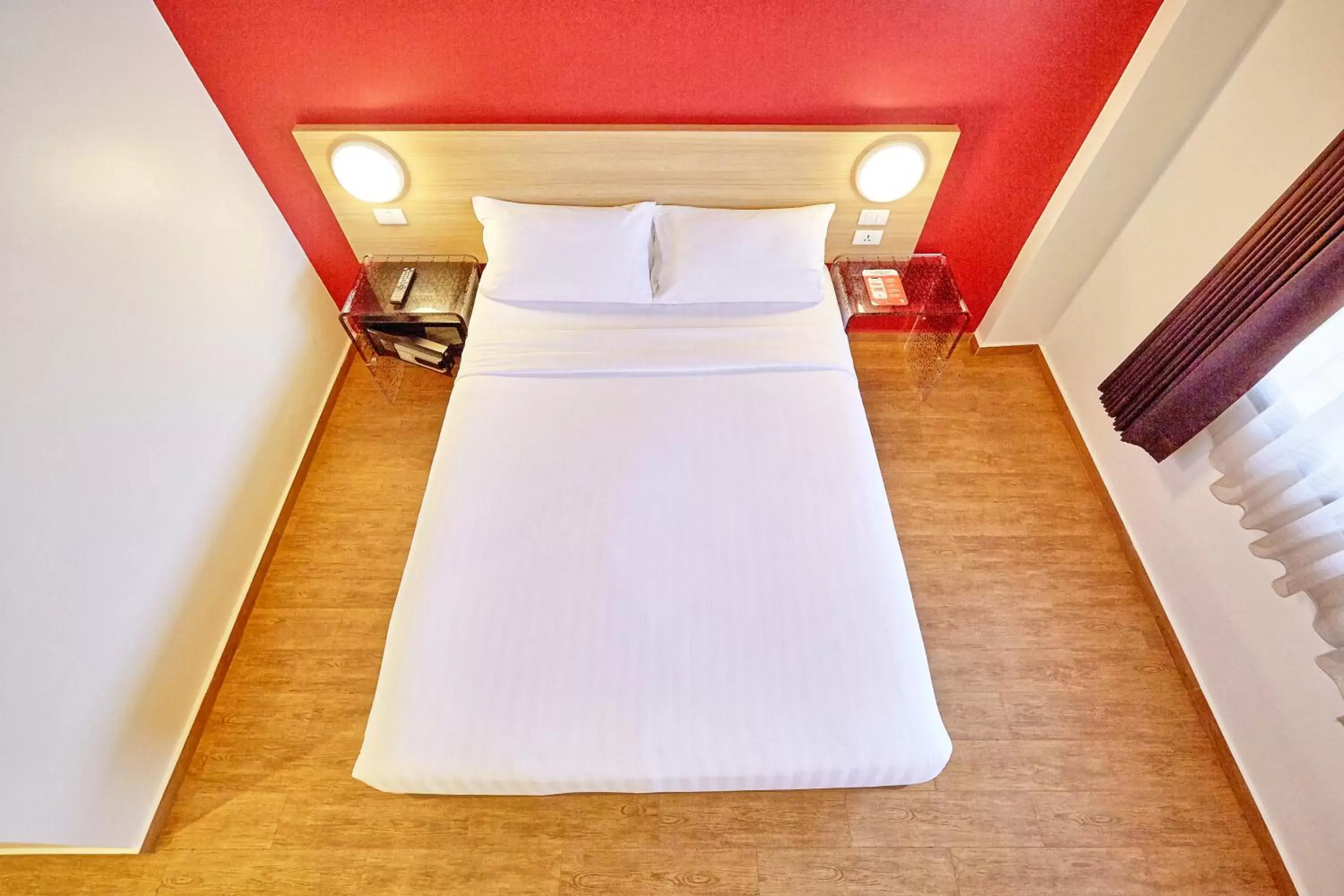 Bedroom, Bed in Red Planet Hat Yai SHA extra plus