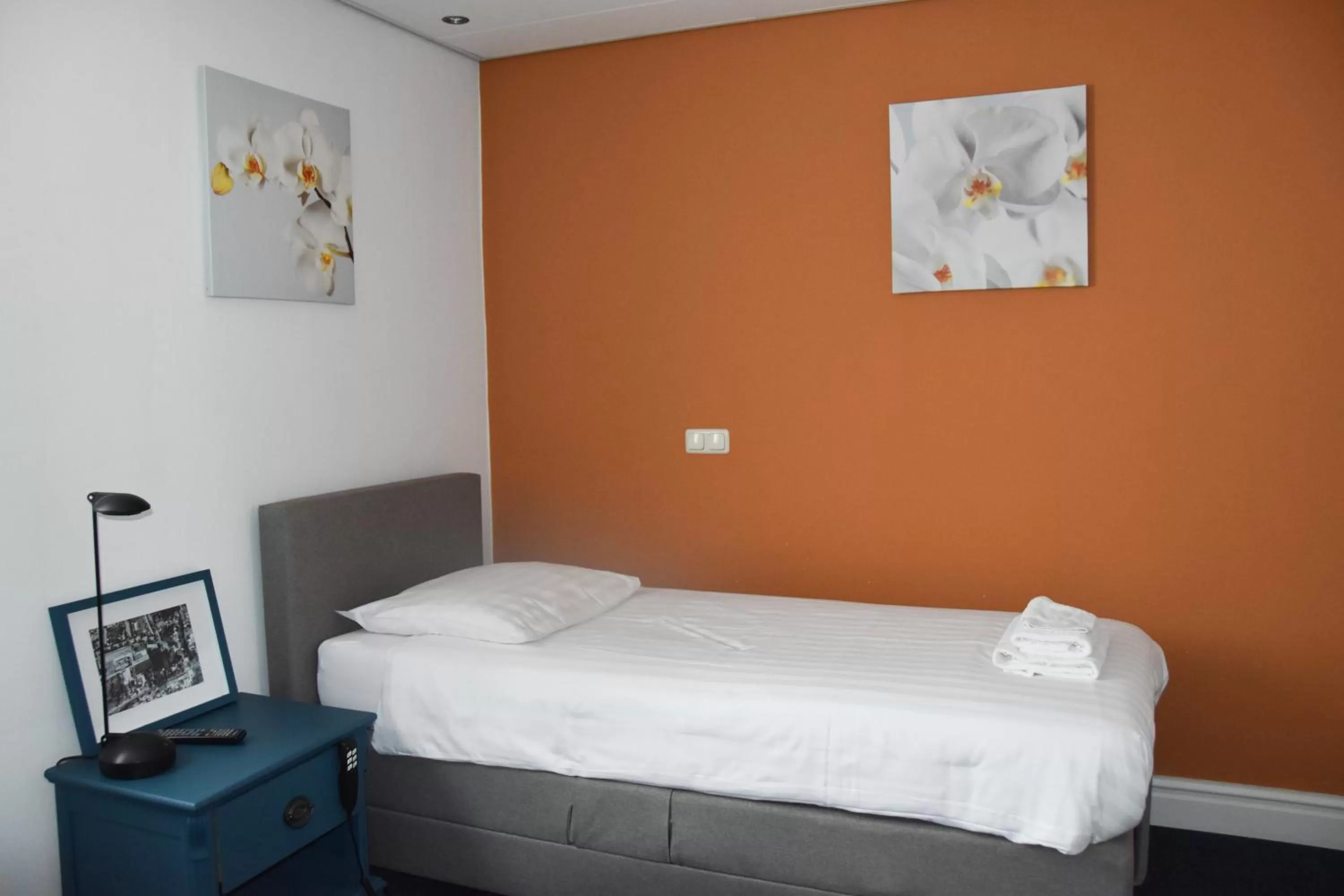 Bedroom, Bed in Hotel Verhoeven