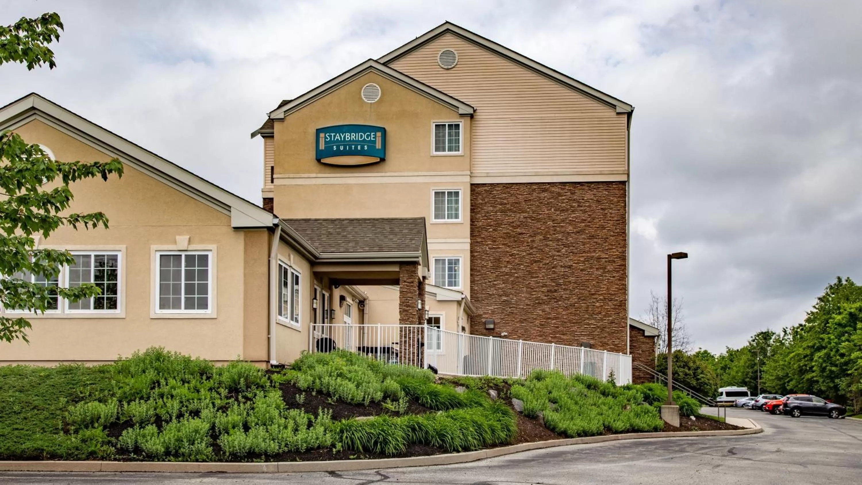 Property building in Staybridge Suites - Philadelphia Valley Forge 422 by IHG