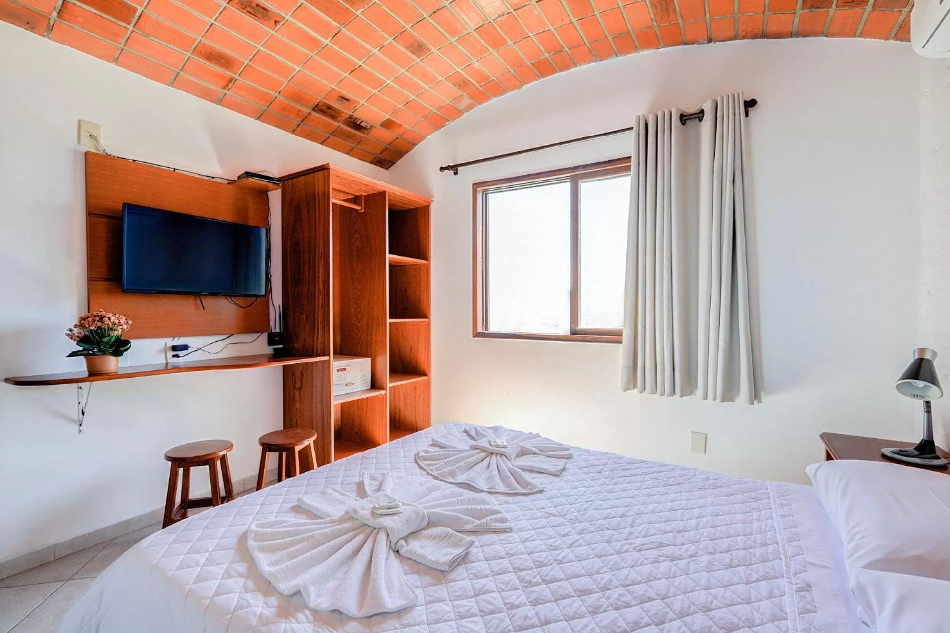 Photo of the whole room, Bed in Village Paraíso