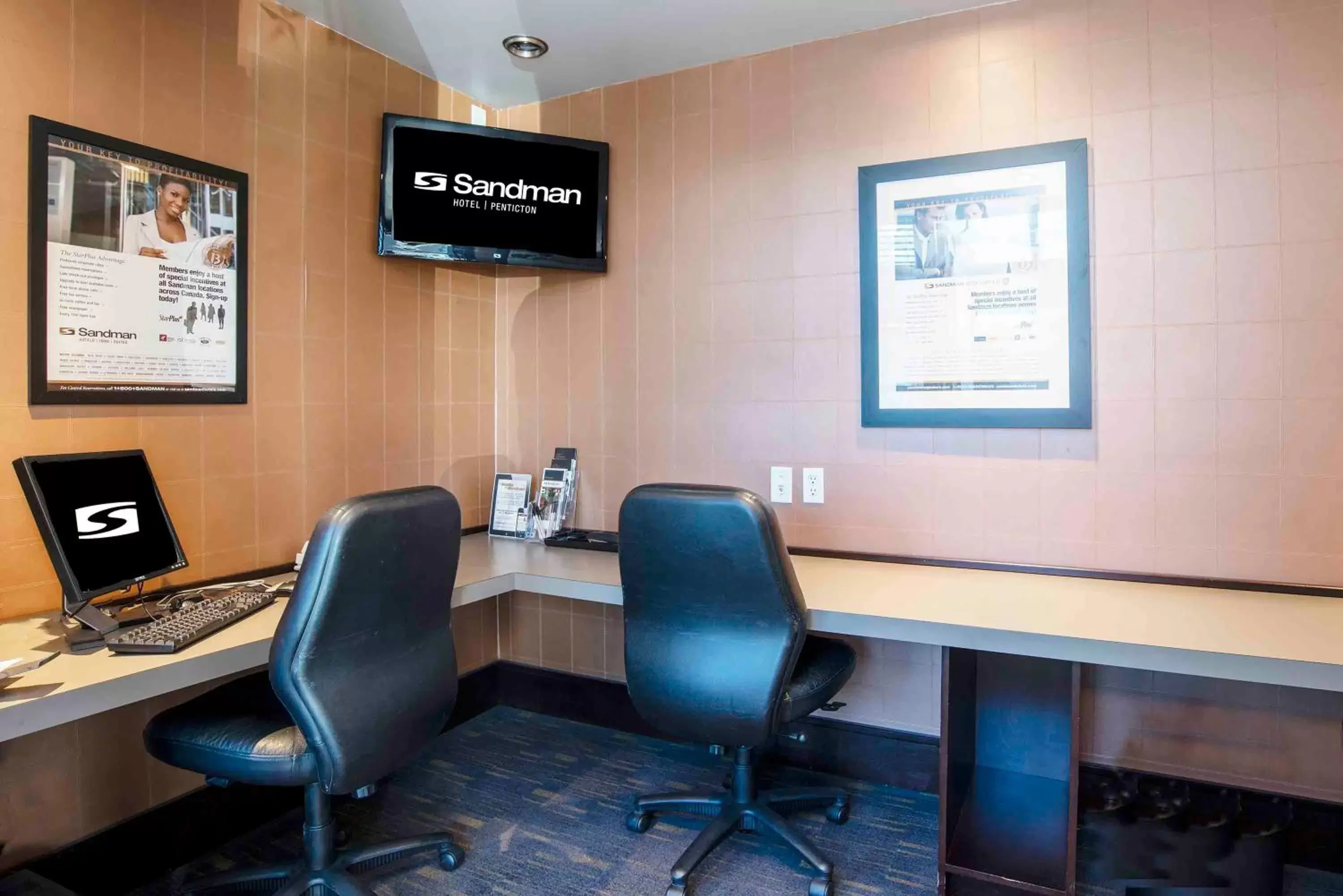 Business facilities in Sandman Hotel Penticton