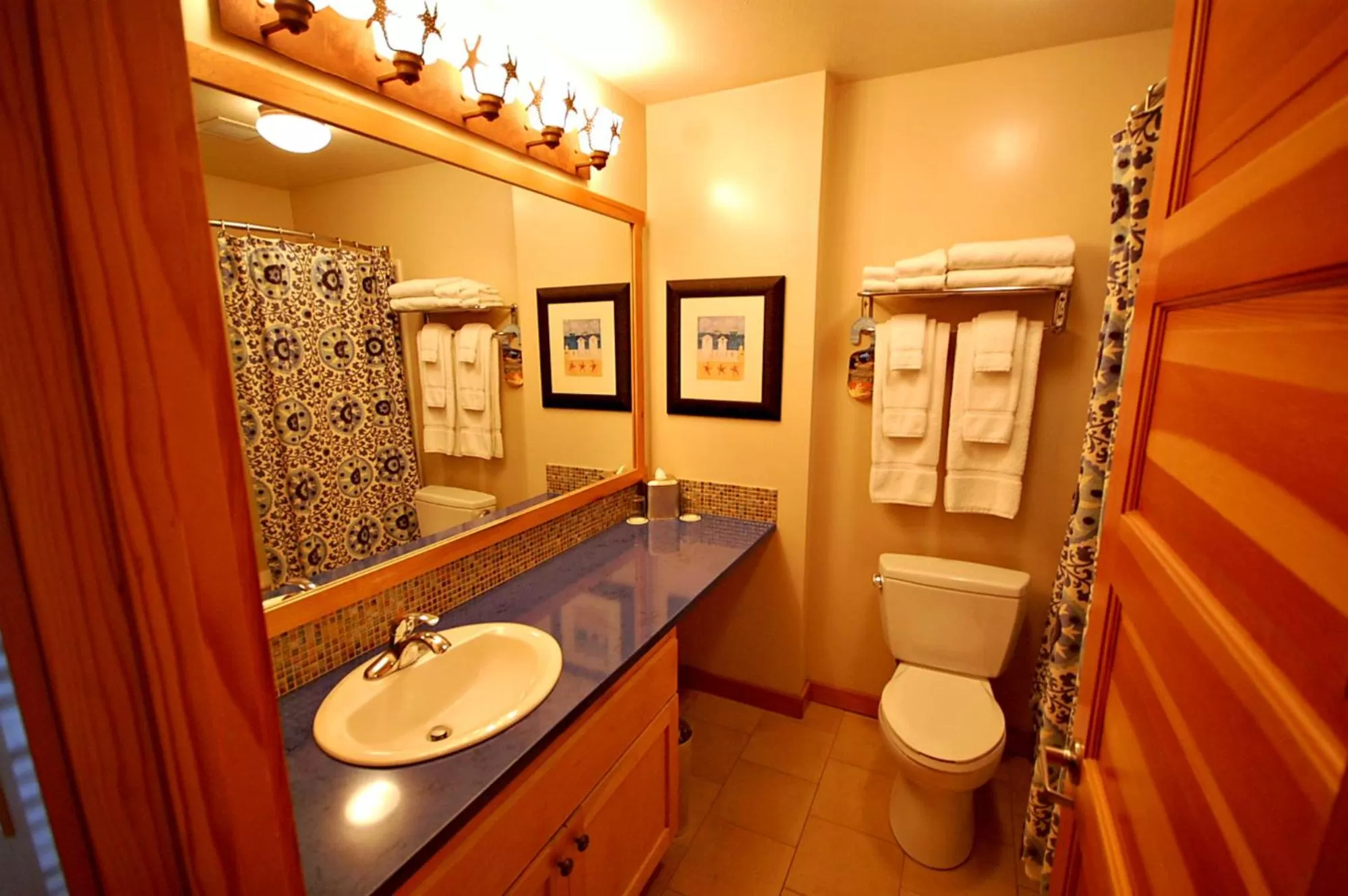 Bathroom in Inn at Cape Kiwanda