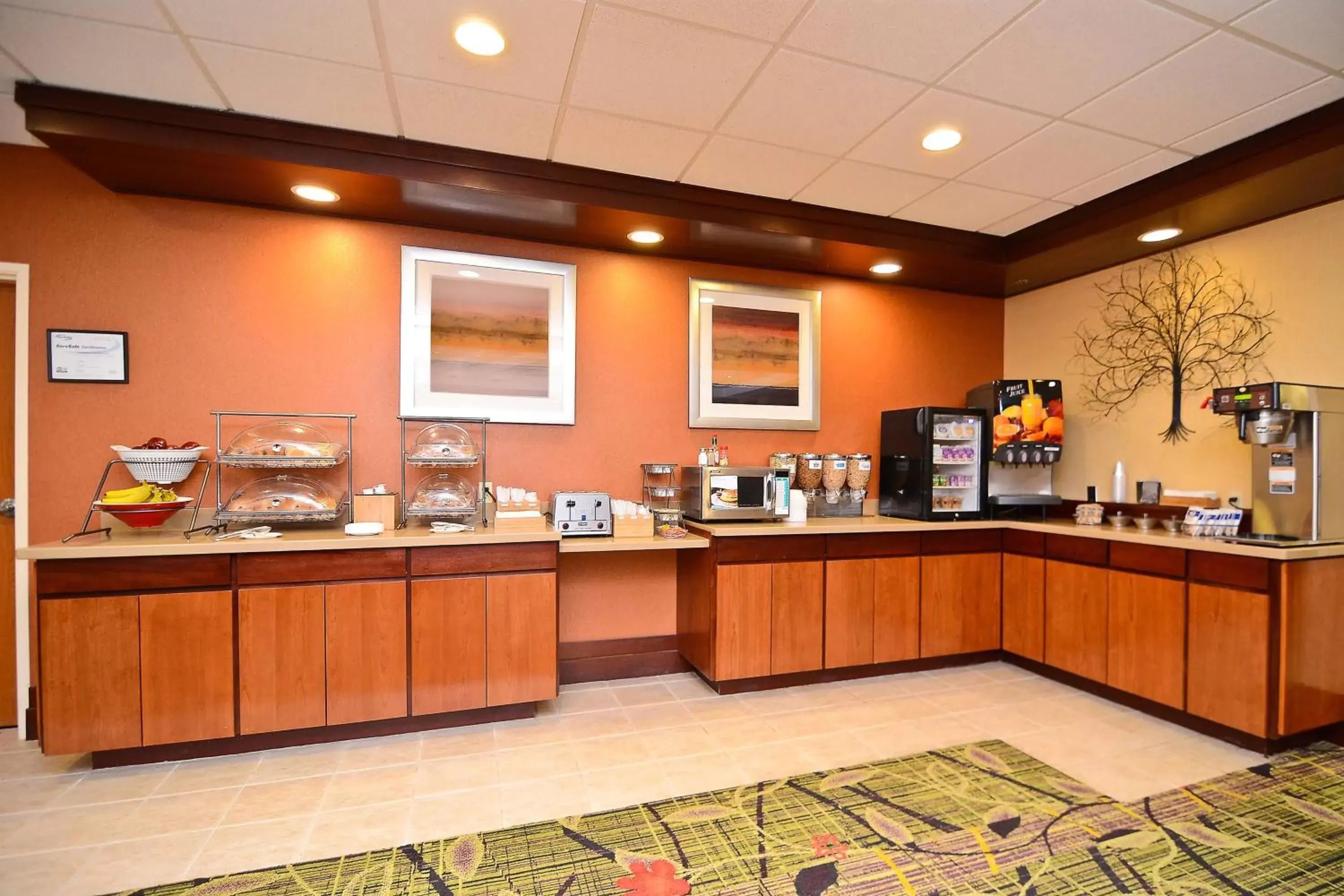 Breakfast, Restaurant/Places to Eat in Fairfield Inn & Suites Cherokee