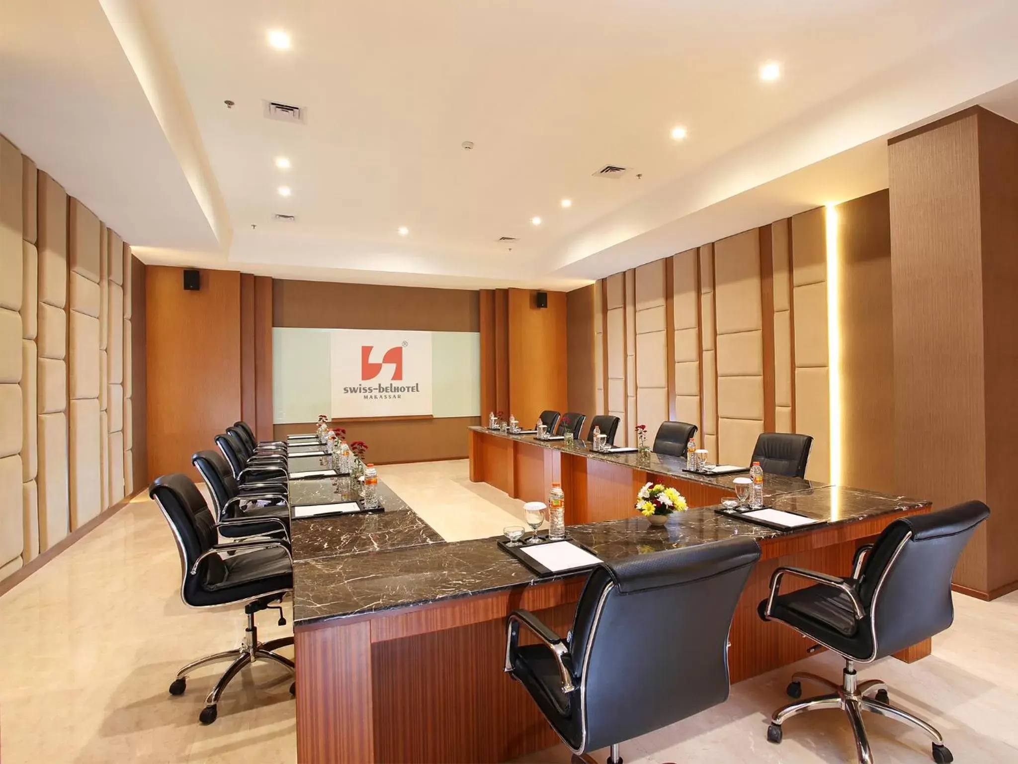 Meeting/conference room in Swiss-Belhotel Makassar