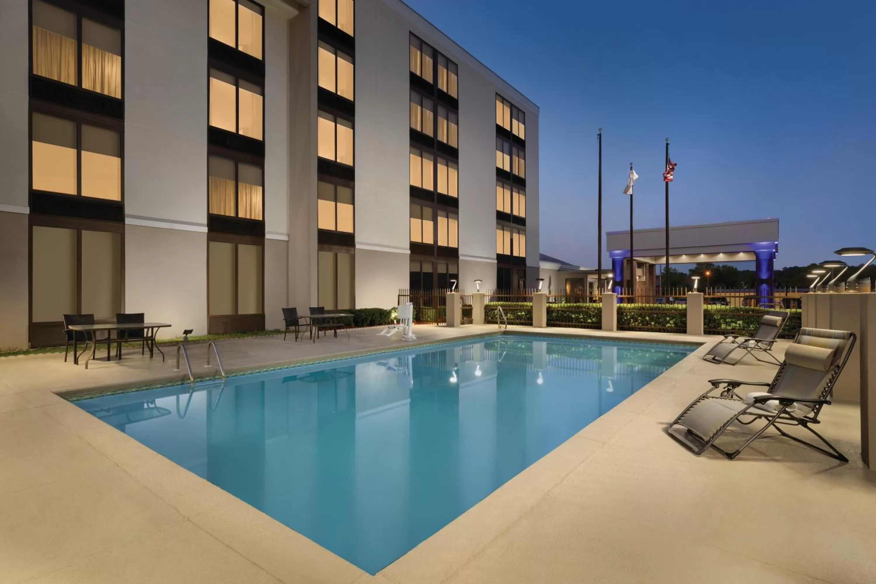 Property building in La Quinta inn & suites by Wyndham Dothan