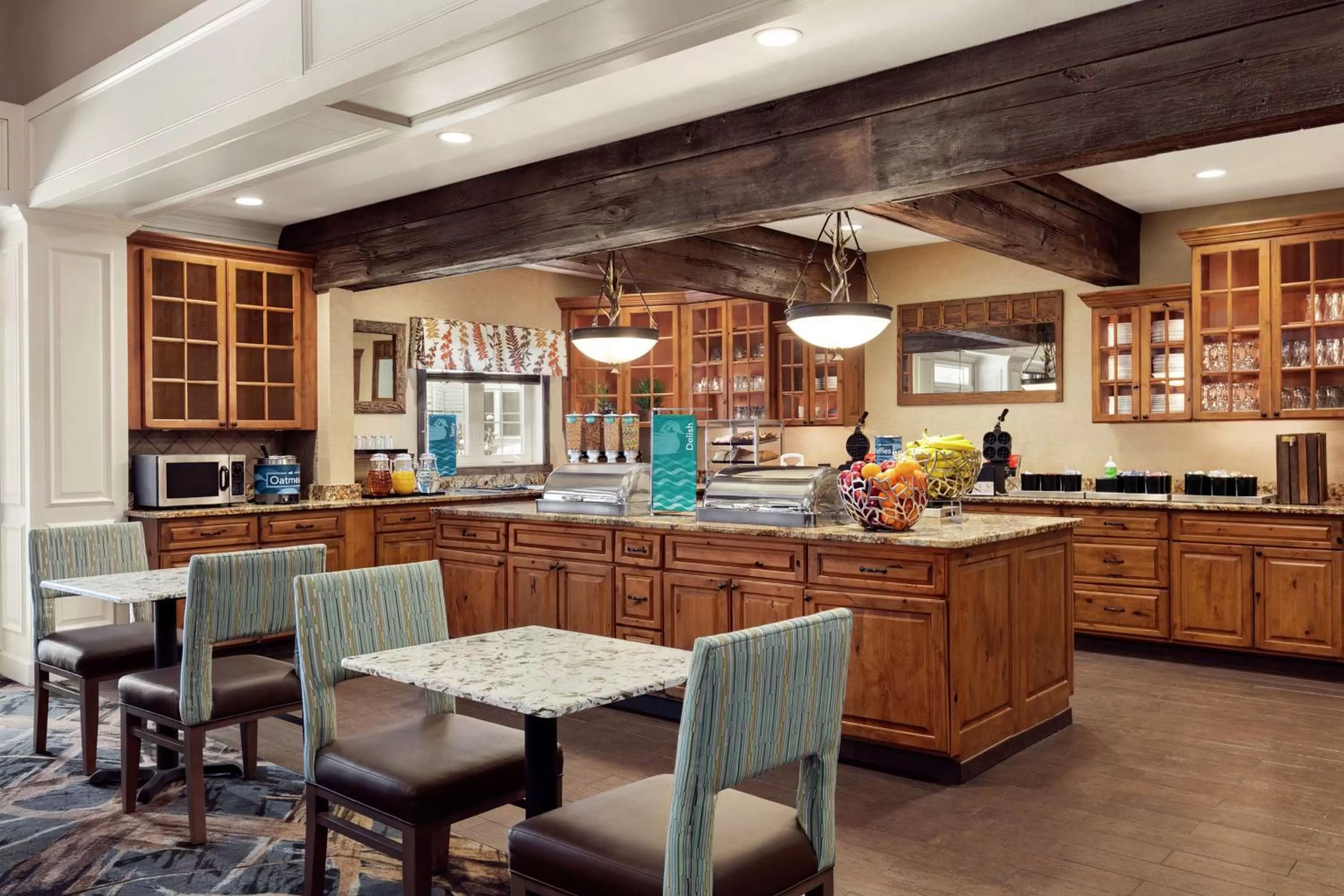 Breakfast in Homewood Suites Syracuse-Liverpool