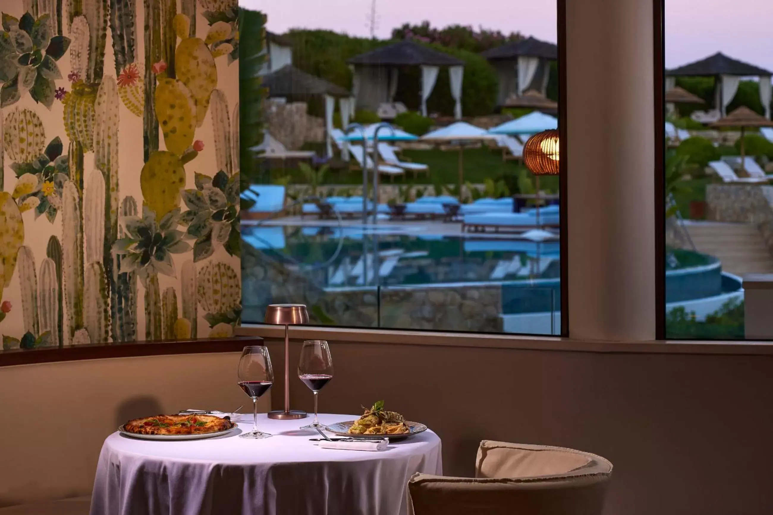 Restaurant/places to eat in Vila Vita Parc Restaurant/places to eat in Vila Vita Parc