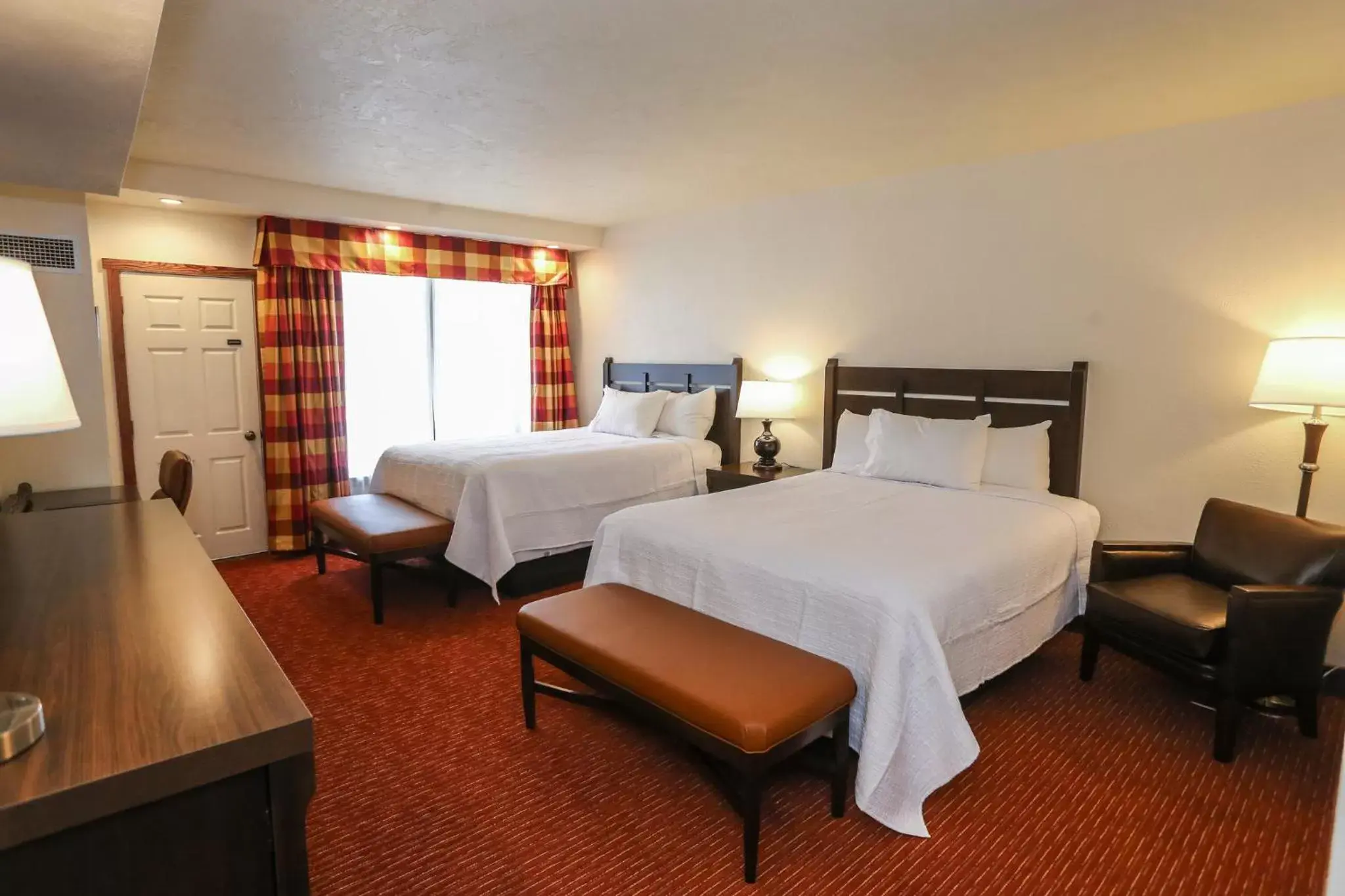 Photo of the whole room, Bed in Slopeside Hotel by Seven Springs Resort