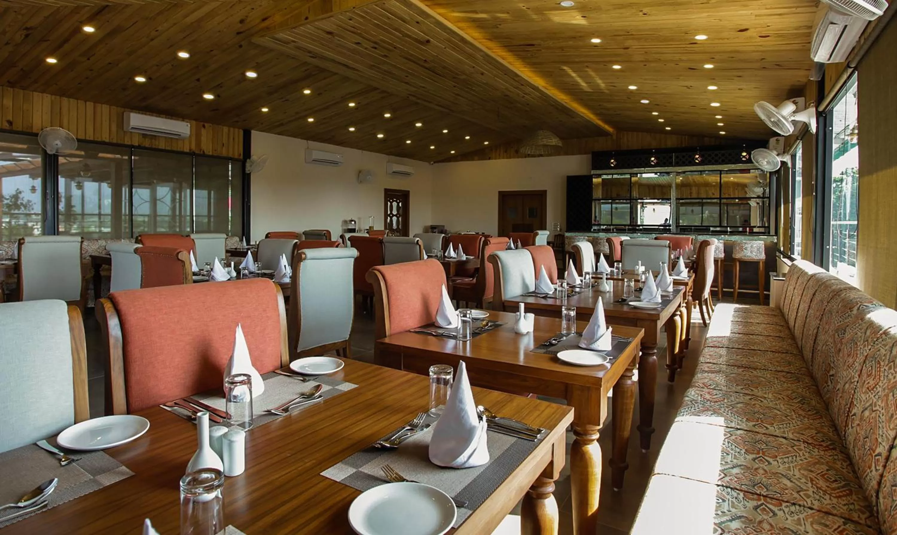 Restaurant/places to eat in Treebo Blessing Bells