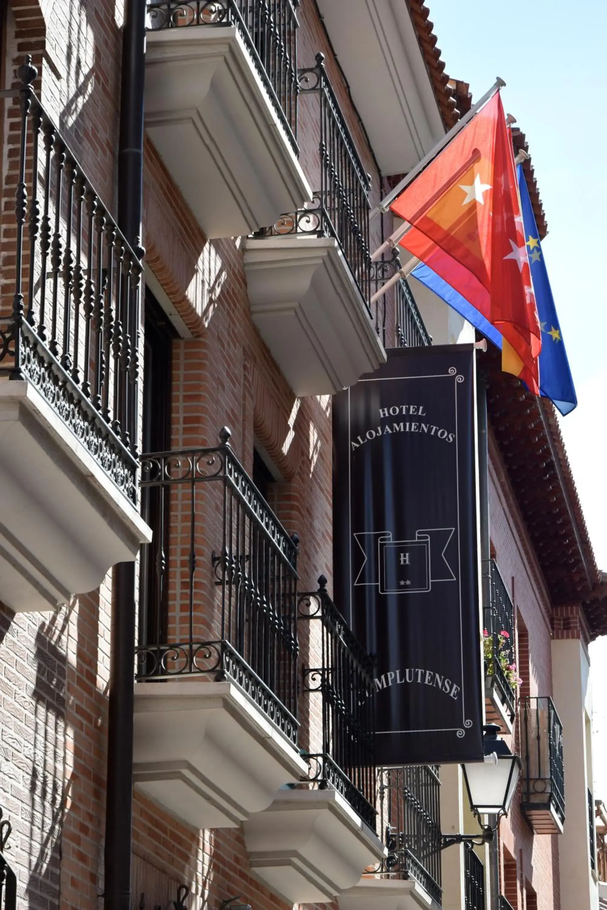 Day, Patio/Outdoor Area in Hotel Complutense