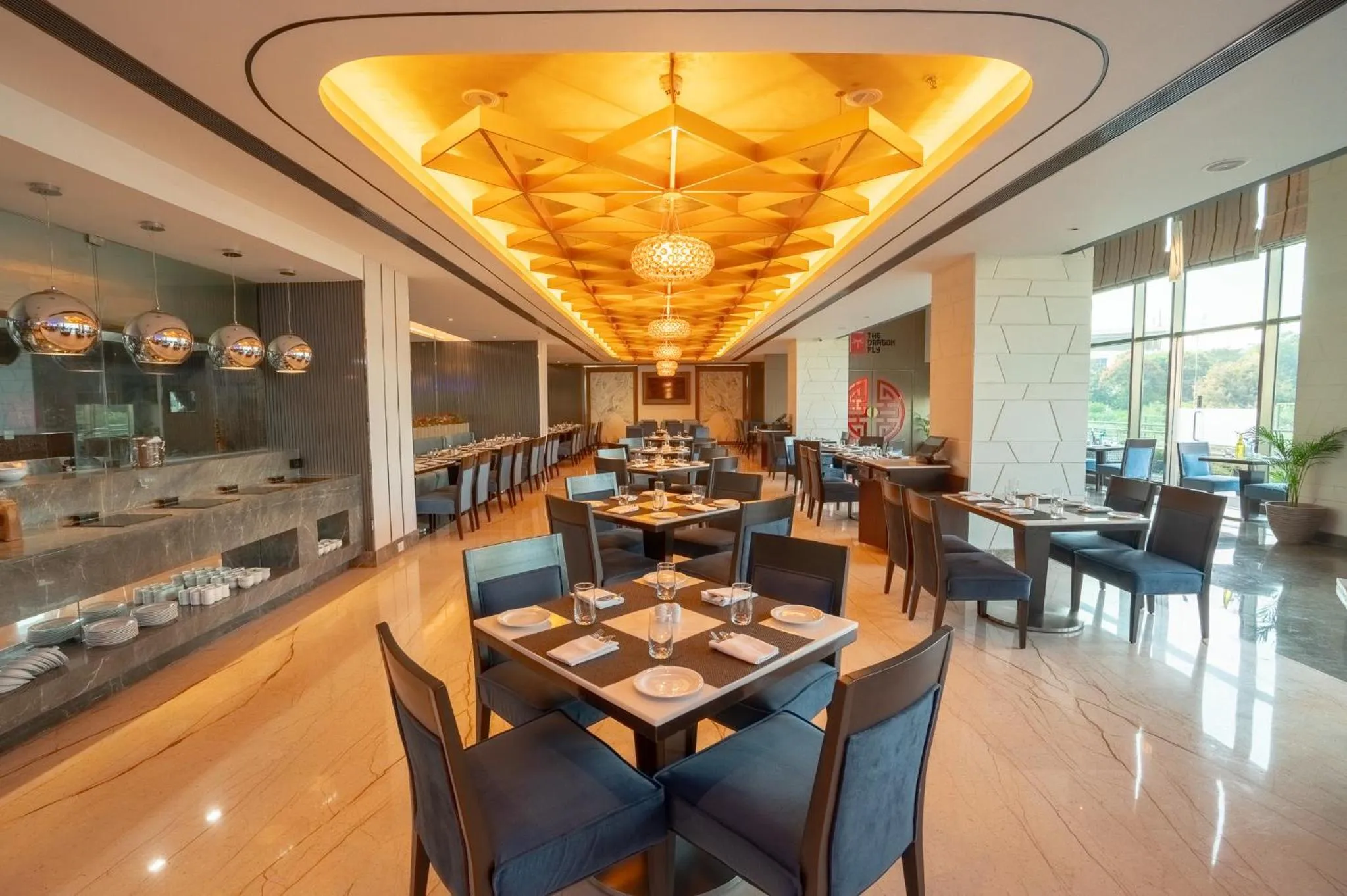 Restaurant/places to eat in Radisson Blu Pune Hinjawadi