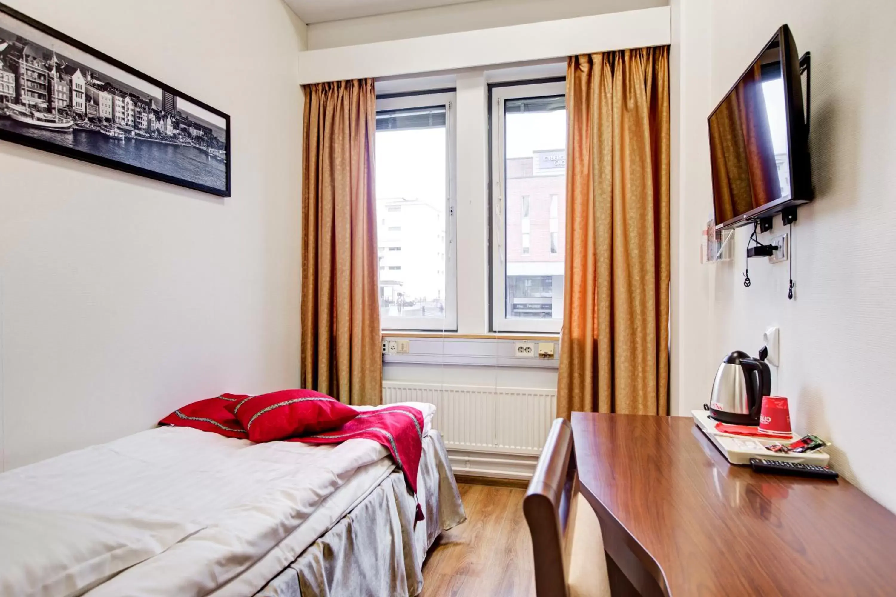 Single Room with Private Toilet and SHARED Shower - single occupancy in Hotel Citi Inn Single Room with Private Toilet and SHARED Shower - single occupancy in Hotel Citi Inn