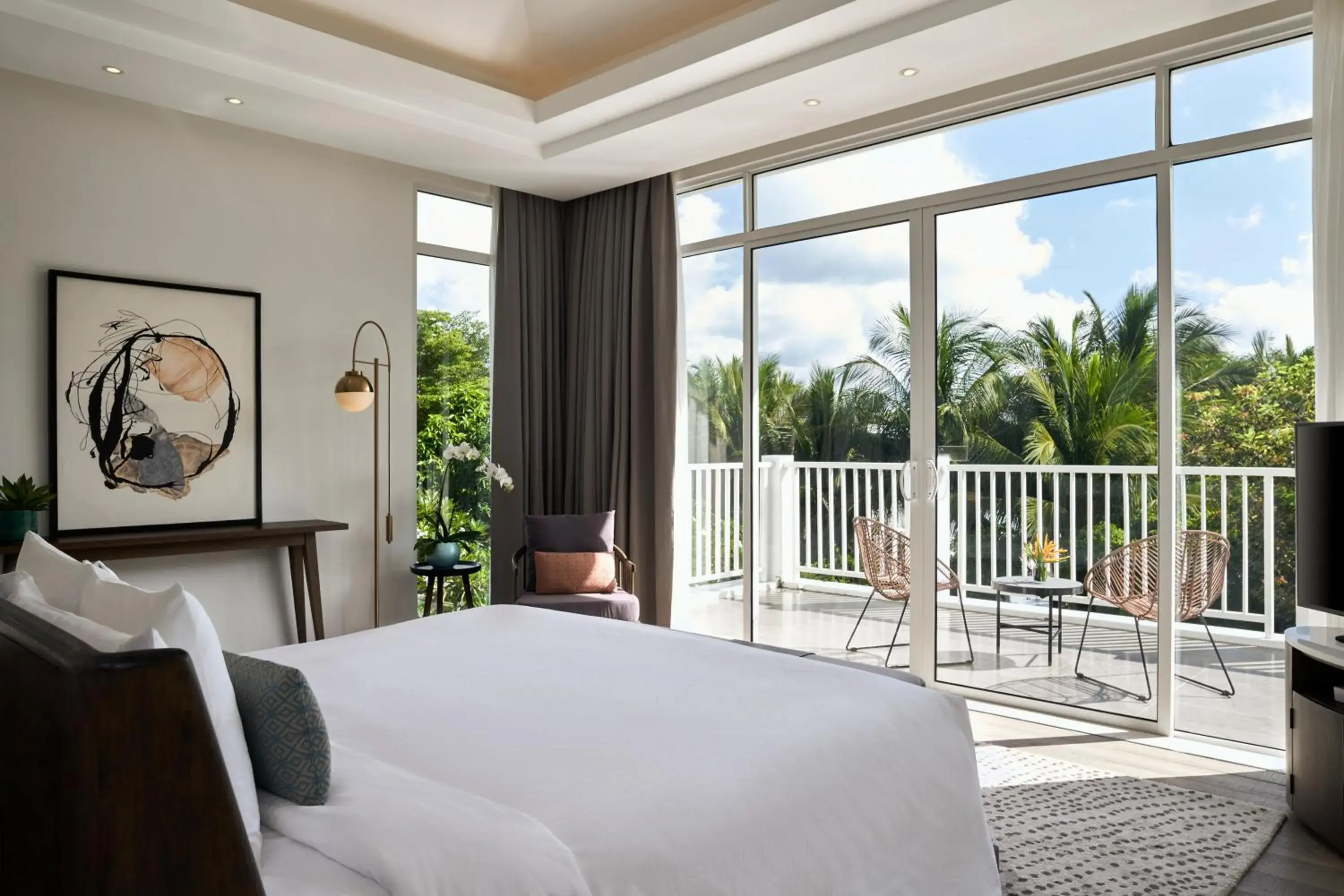Bed in Premier Village Phu Quoc Resort Managed by Accor