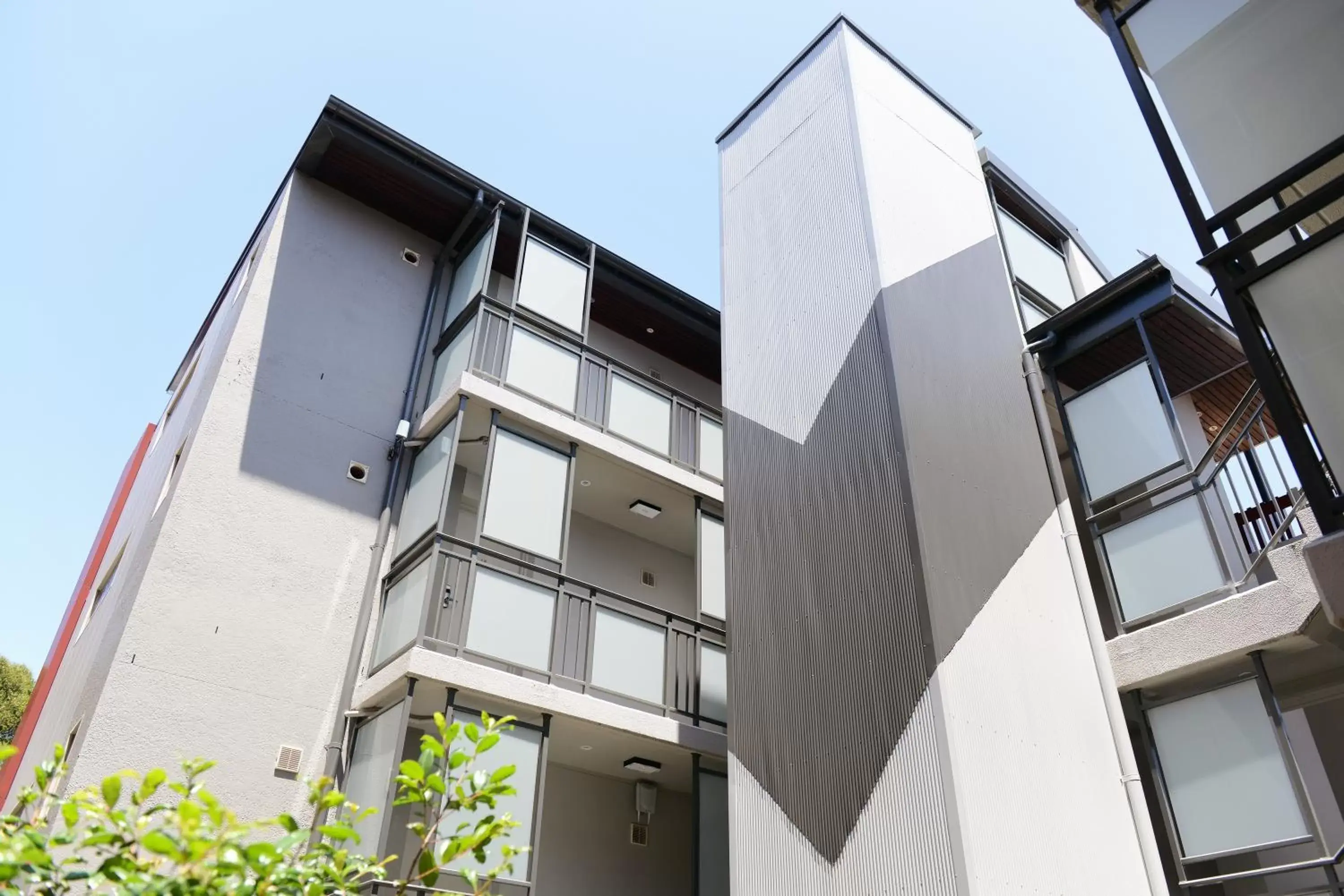 Facade/entrance, Property Building in The Blenheim