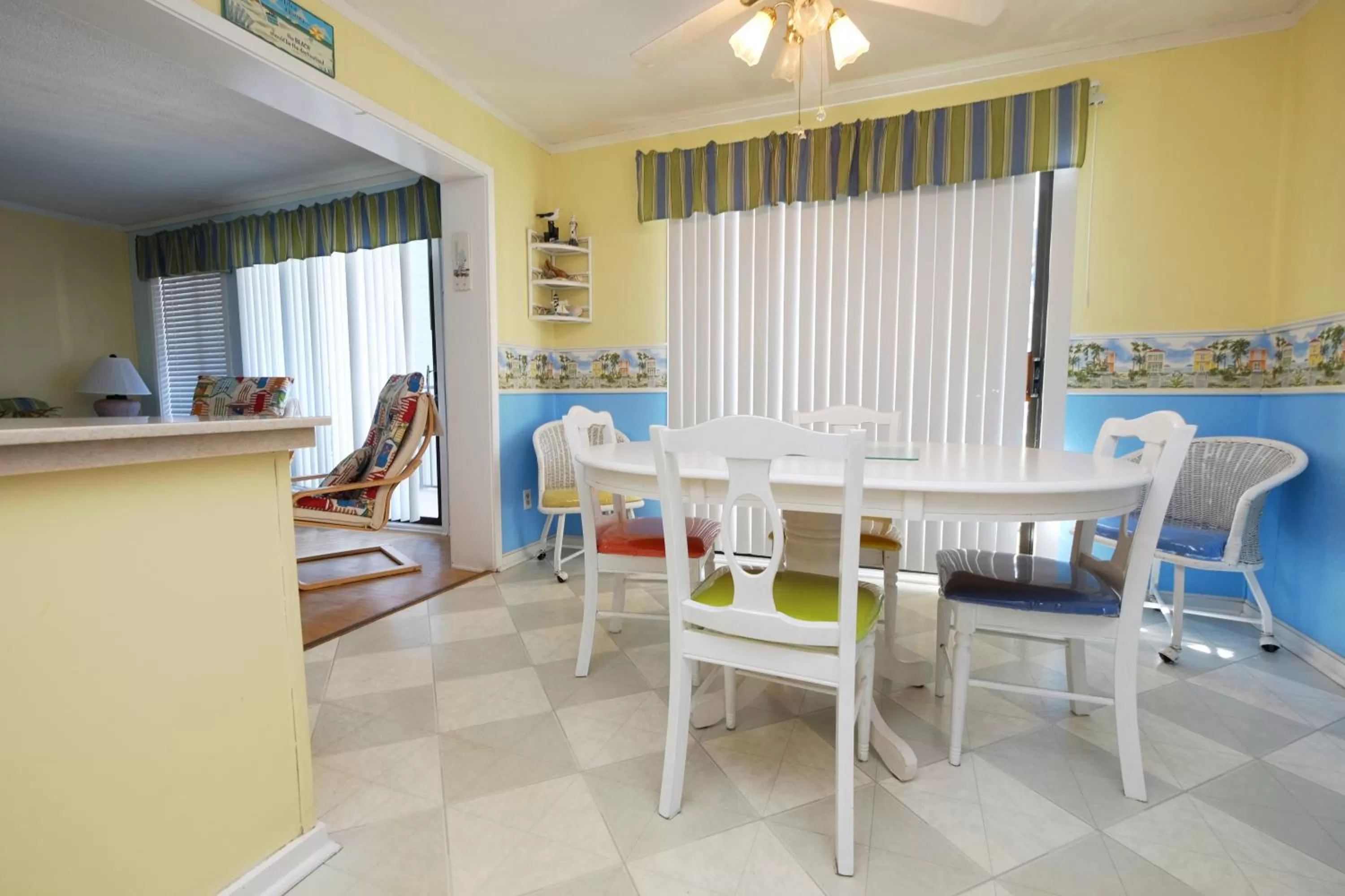 Dining area, Restaurant/Places to Eat in Myrtle Beach Resort by Beach Vacations