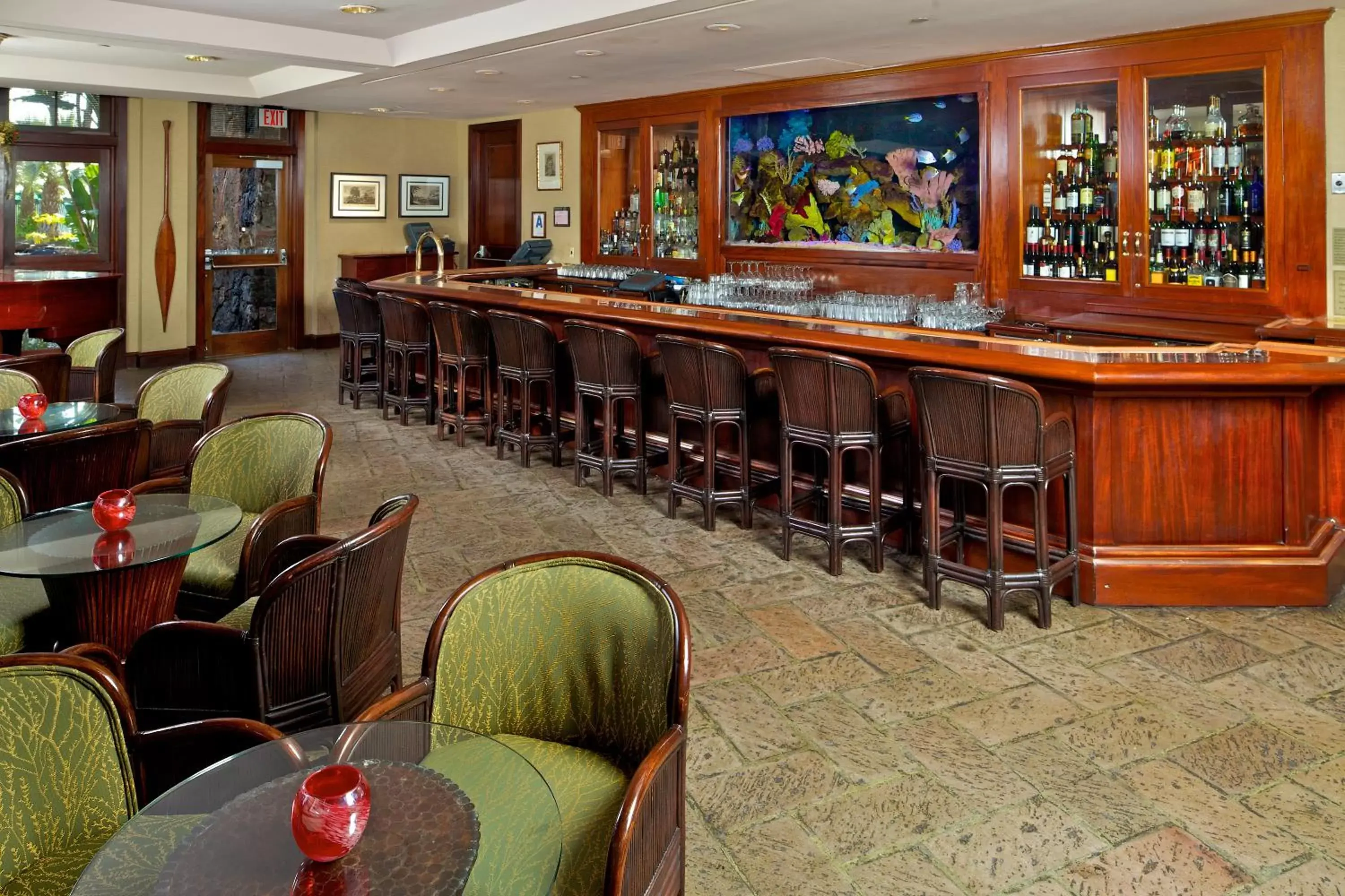 Lounge or bar, Lounge/Bar in Catamaran Resort Hotel and Spa