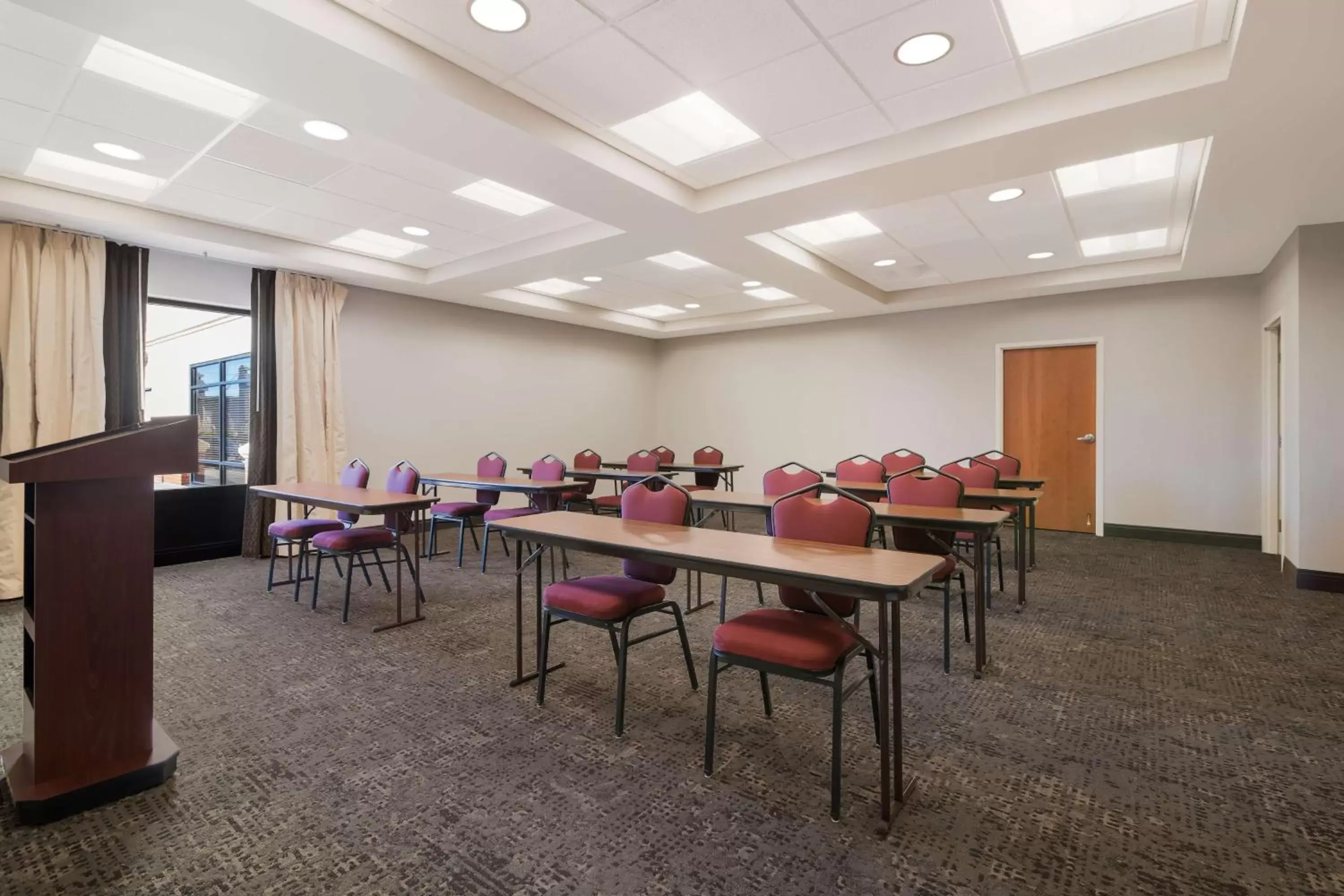 Meeting/conference room in Hampton Inn & Suites Plattsburgh