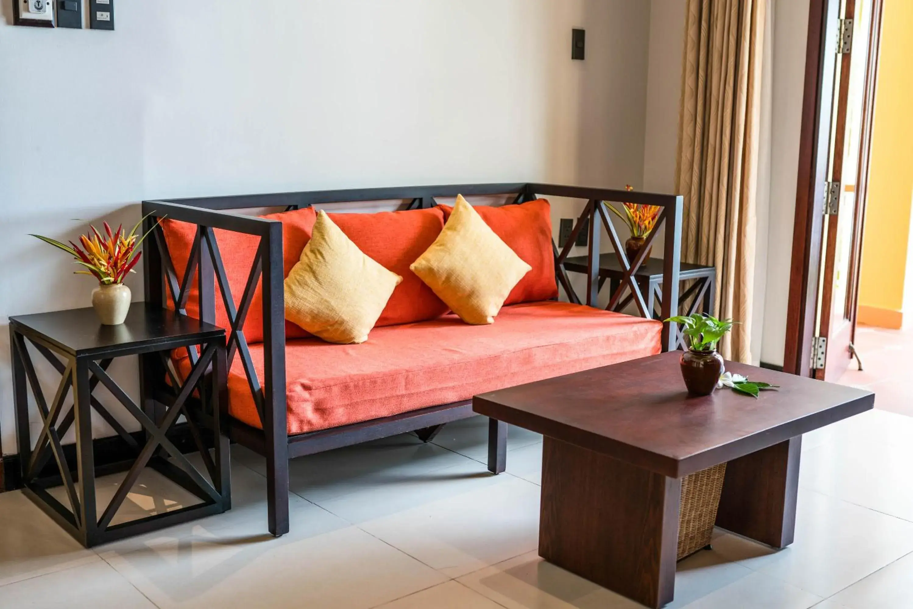 Living room, Seating Area in Pandanus Resort
