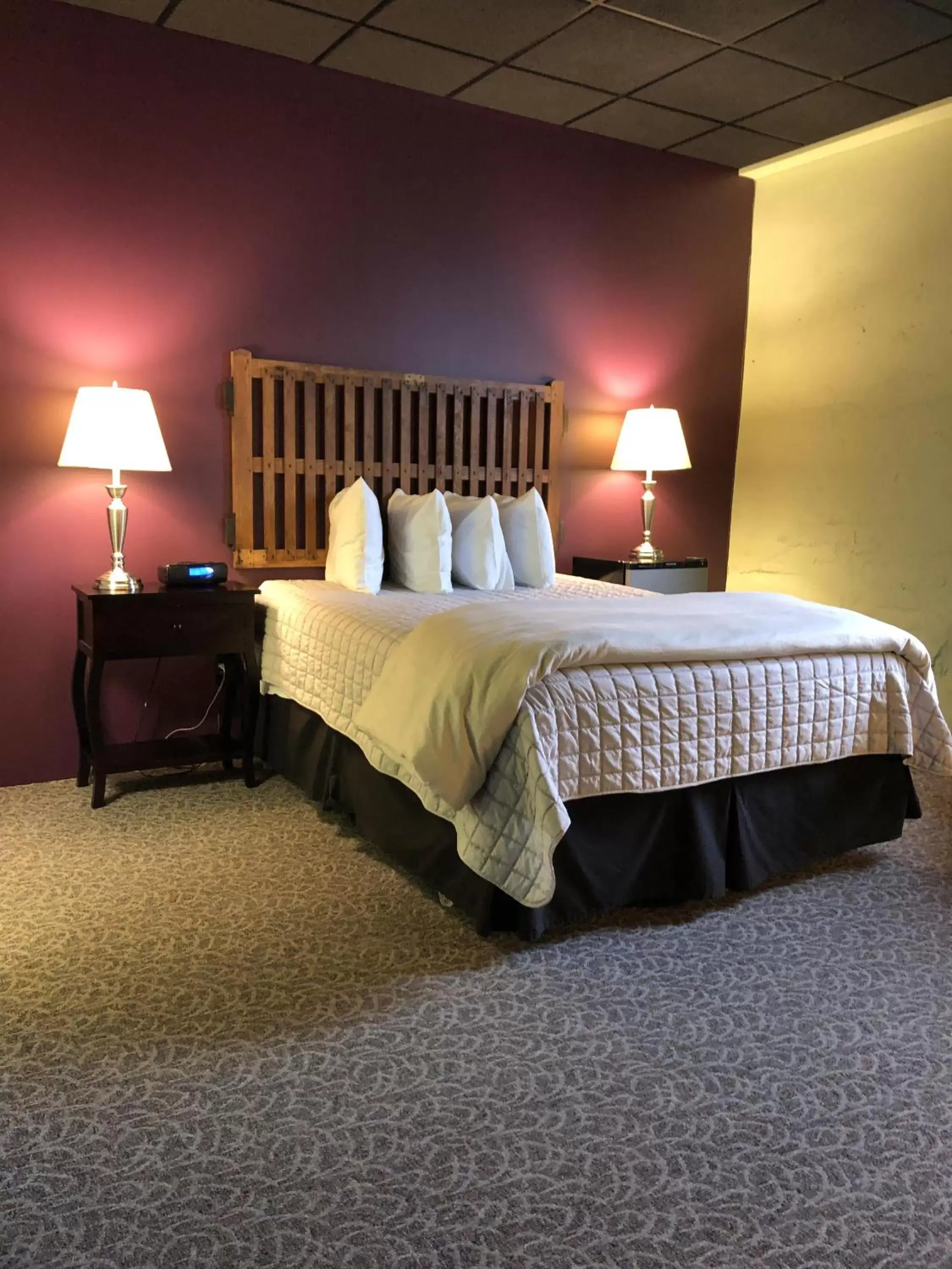 Superior Queen Room in The Inn at Stone Mill