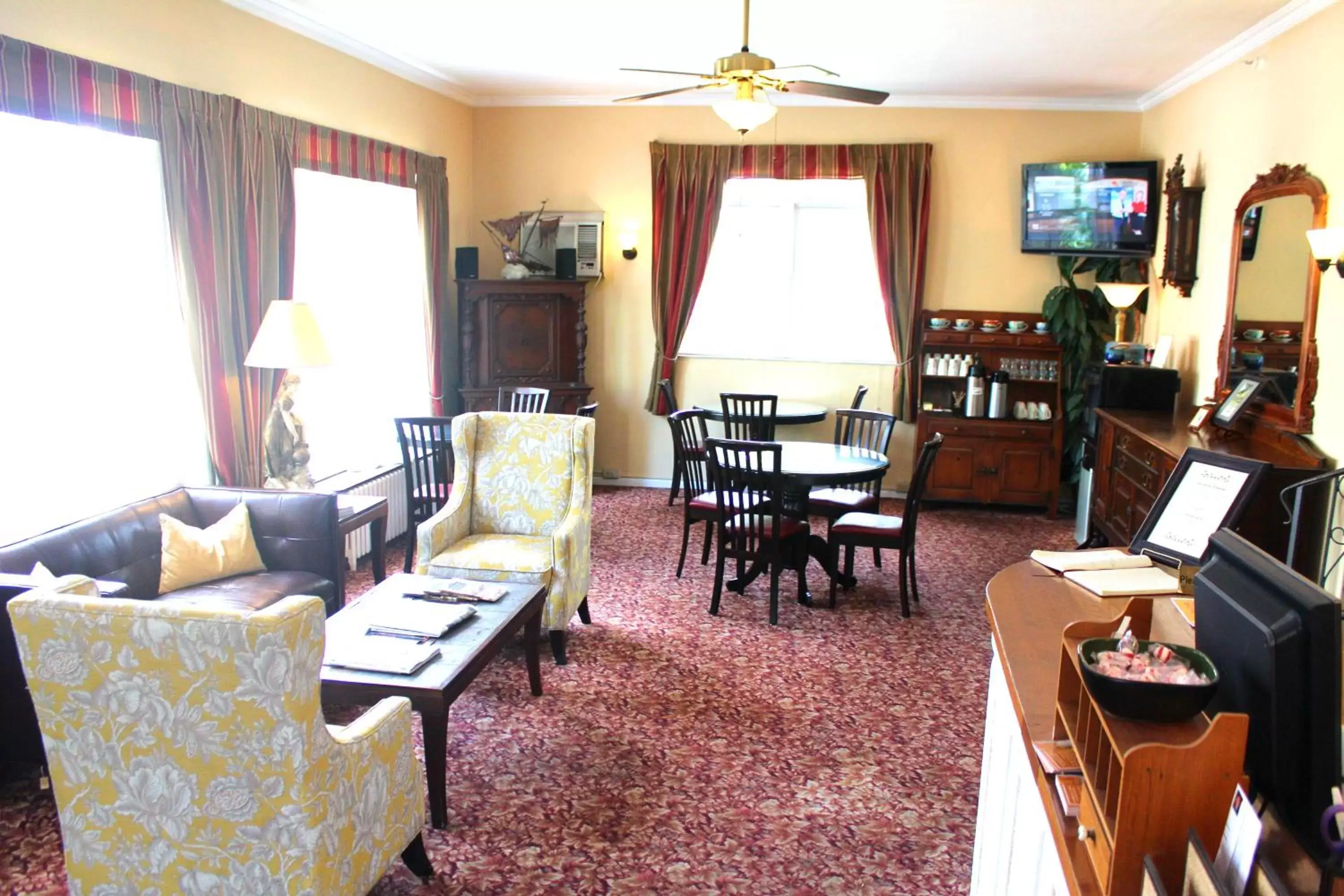 Lobby or reception, Seating Area in The Inn On Third